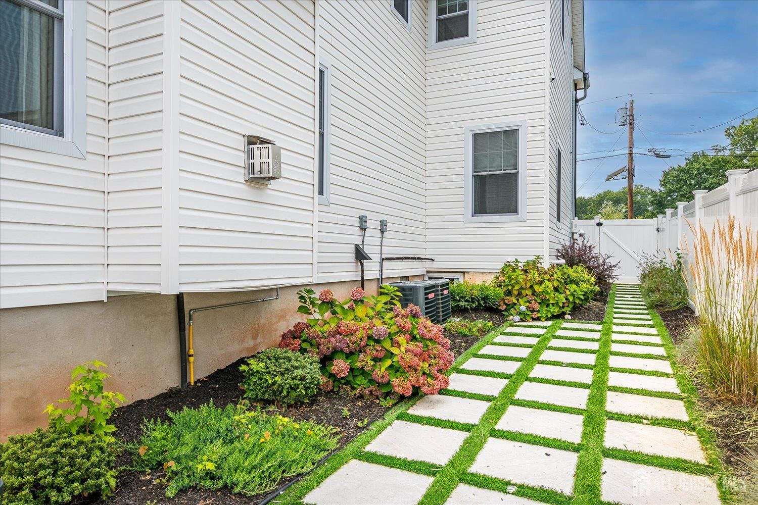 68 Dewey Avenue, Middlesex, NJ, 07067 image 36