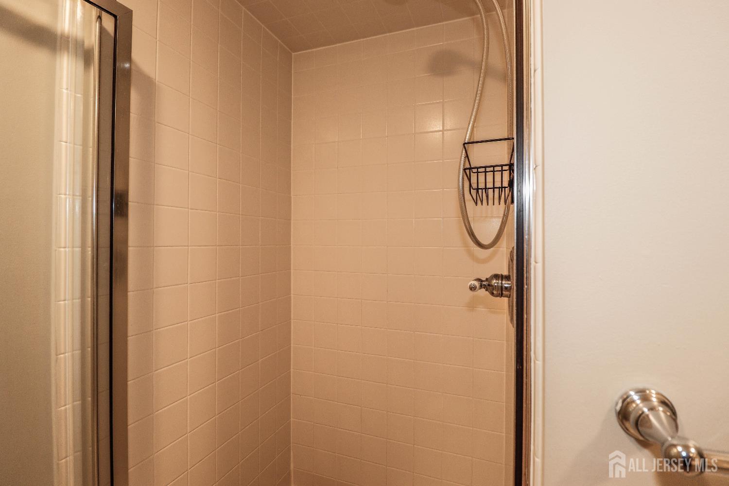 70 Lancaster Road, Colonia, NJ, 07067 image 22