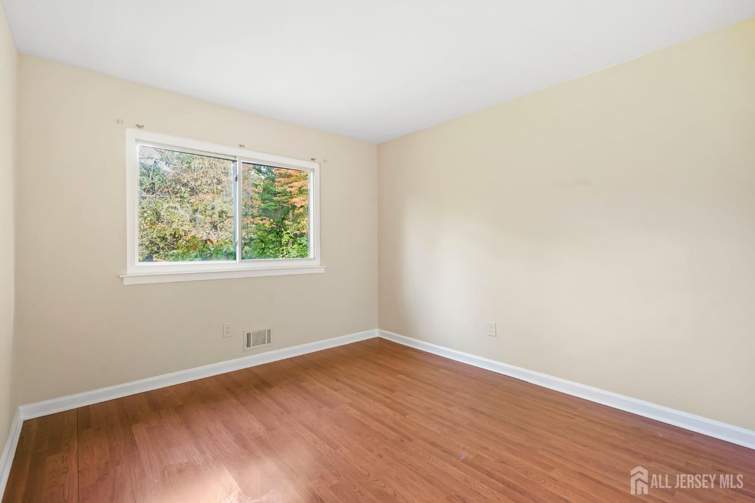 65 Laurie Court, Old Bridge, NJ, 07747 image 8