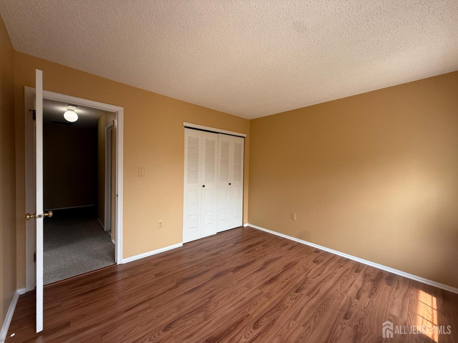 131 Albury Way, North Brunswick, NJ, 08902 image 20