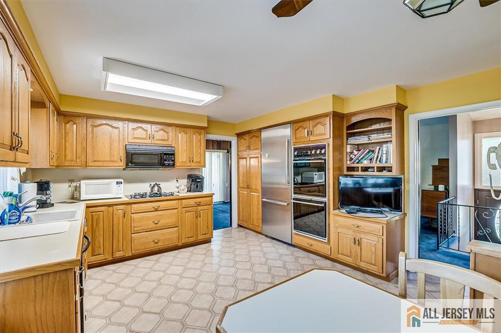 32 Chandler Road, Edison, NJ, 08820 image 17