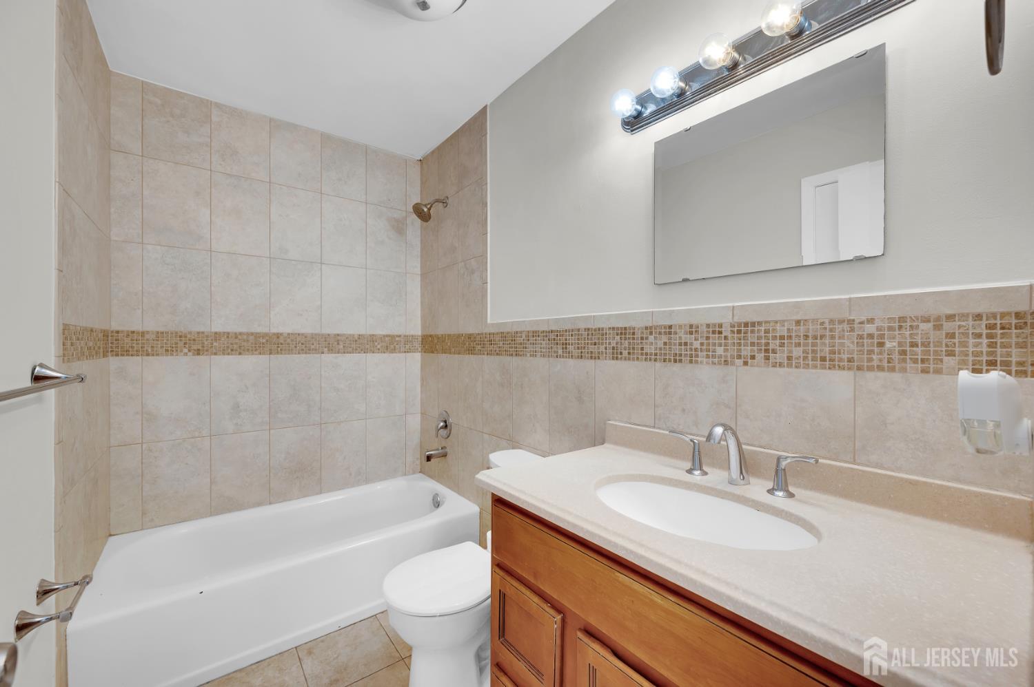 48 Ellen Heath Drive, Old Bridge, NJ, 07747 image 19