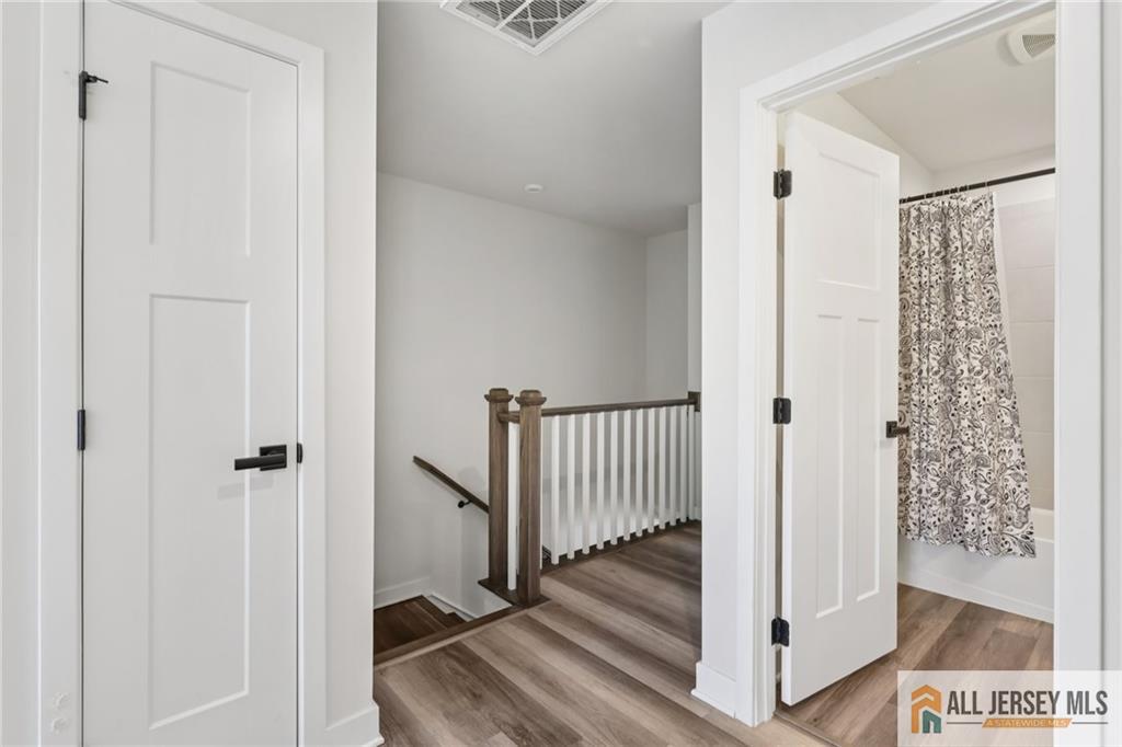 10 Athens Way, Aberdeen, NJ, 07721 image 22