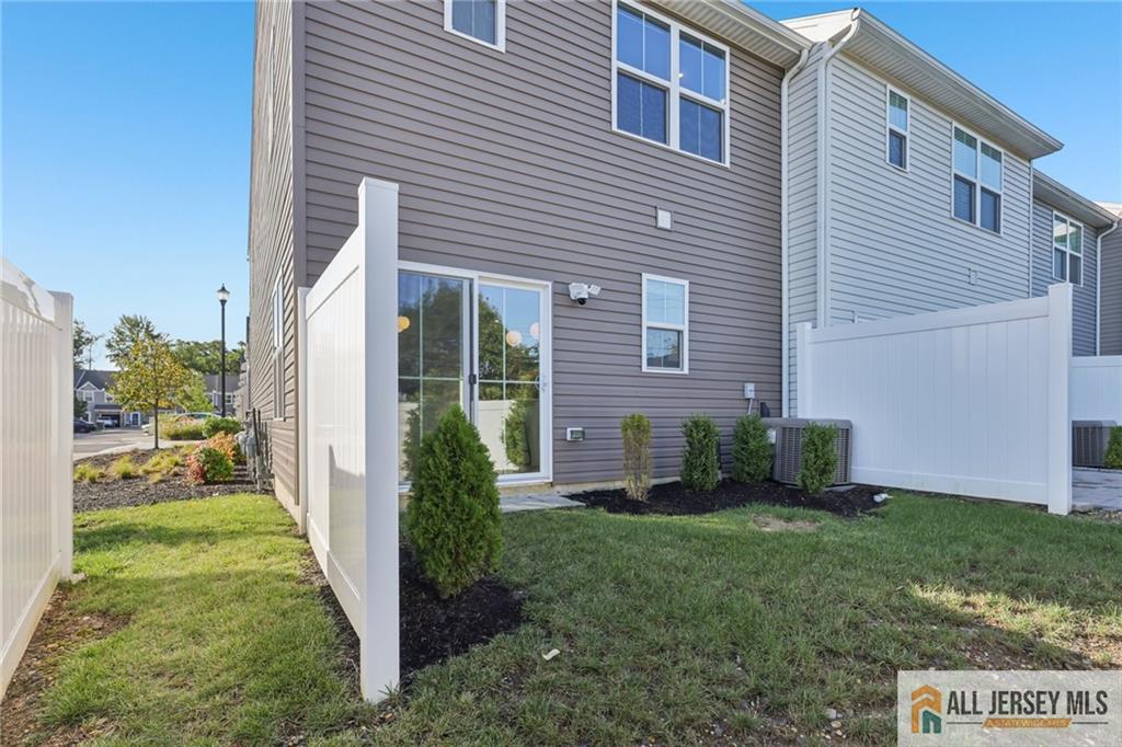 10 Athens Way, Aberdeen, NJ, 07721 image 45