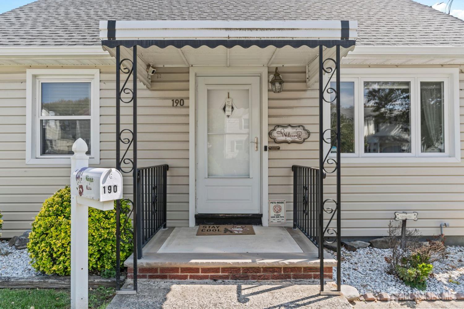 190 Jackson Avenue Image 3