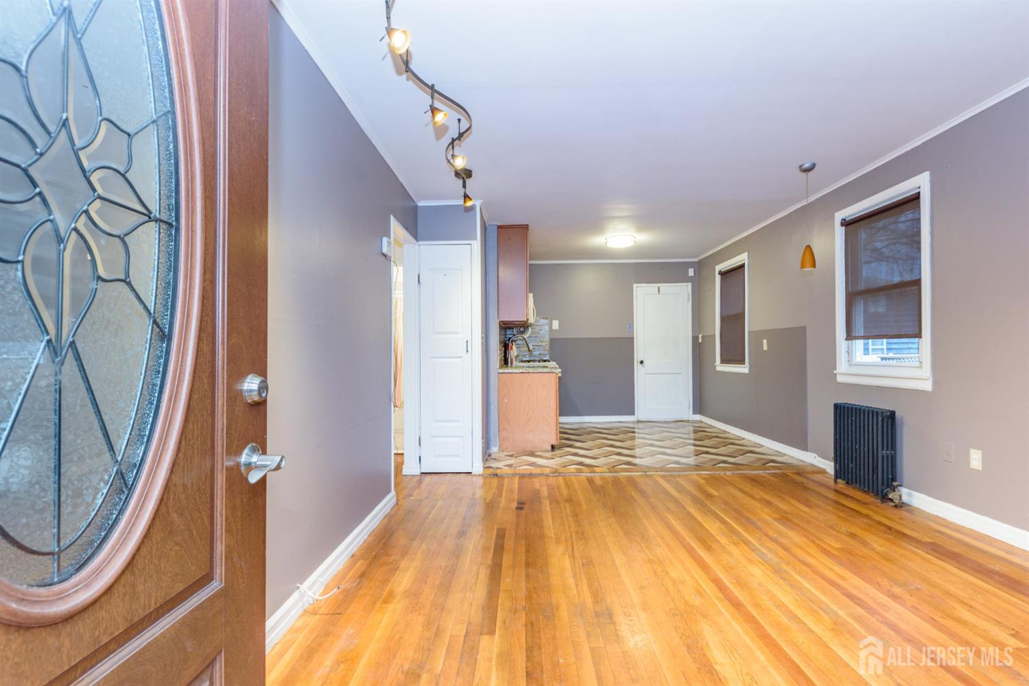 590 Chain O Hills Road Image 2