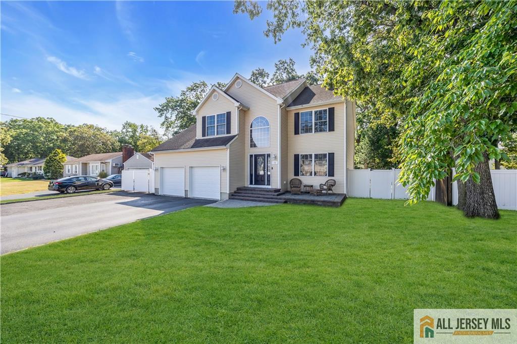 65 Bentley Avenue Image 3