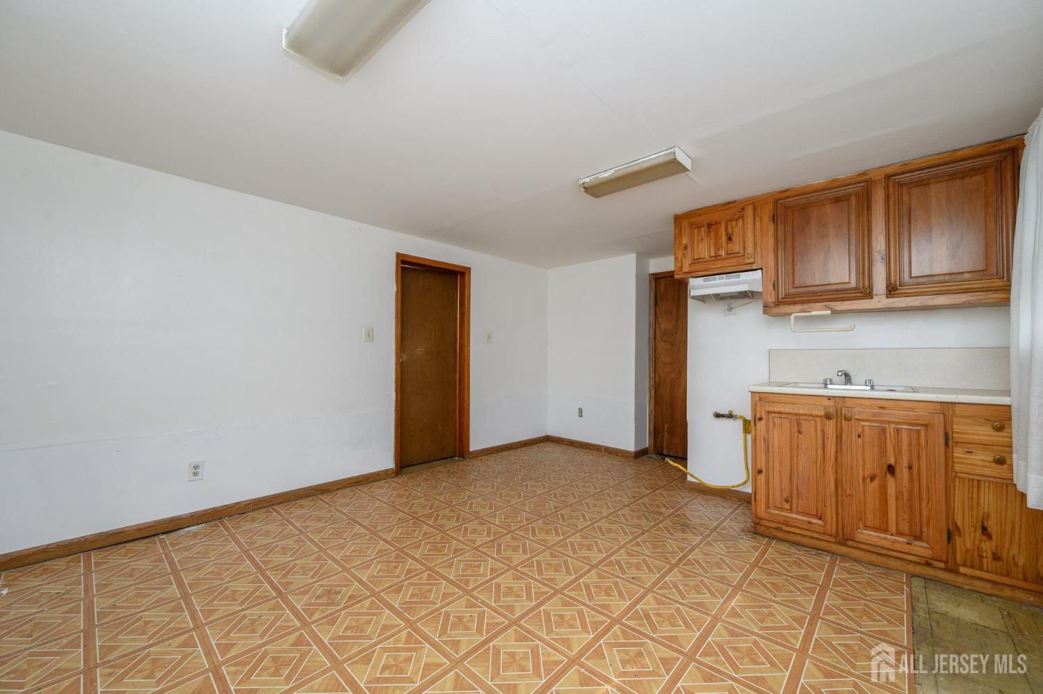 850 S Park Avenue, Linden, NJ, 07036 image 36