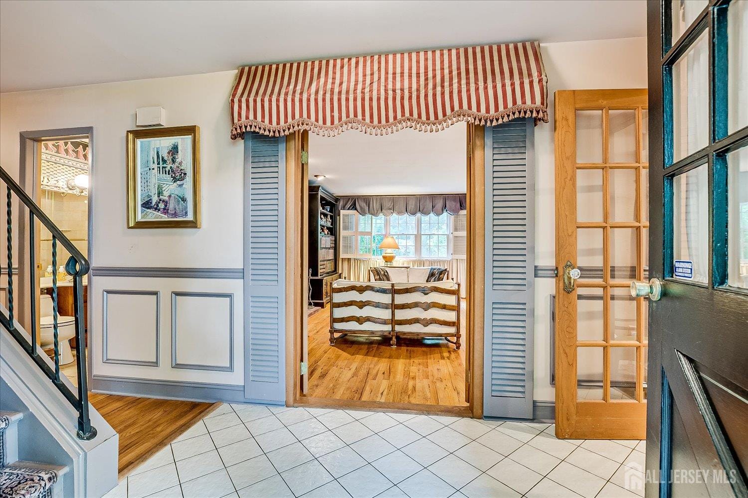 1116 Cambridge Lane Image 3