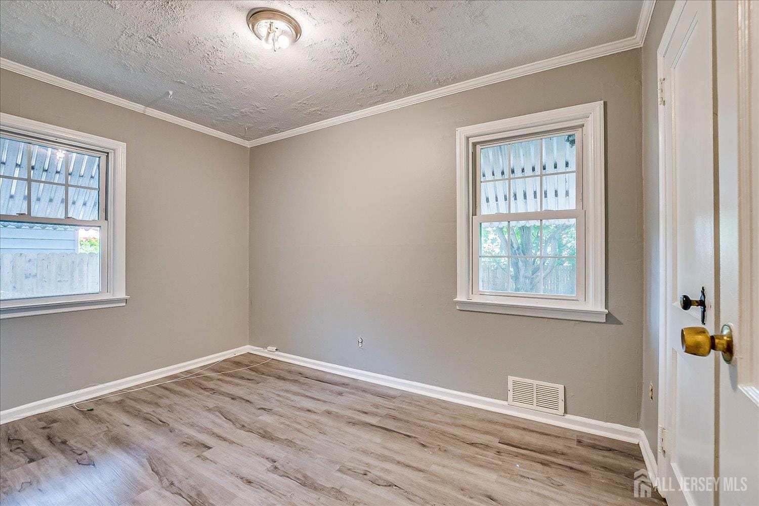 310 Howard Avenue, Middlesex, NJ, 08846 image 18