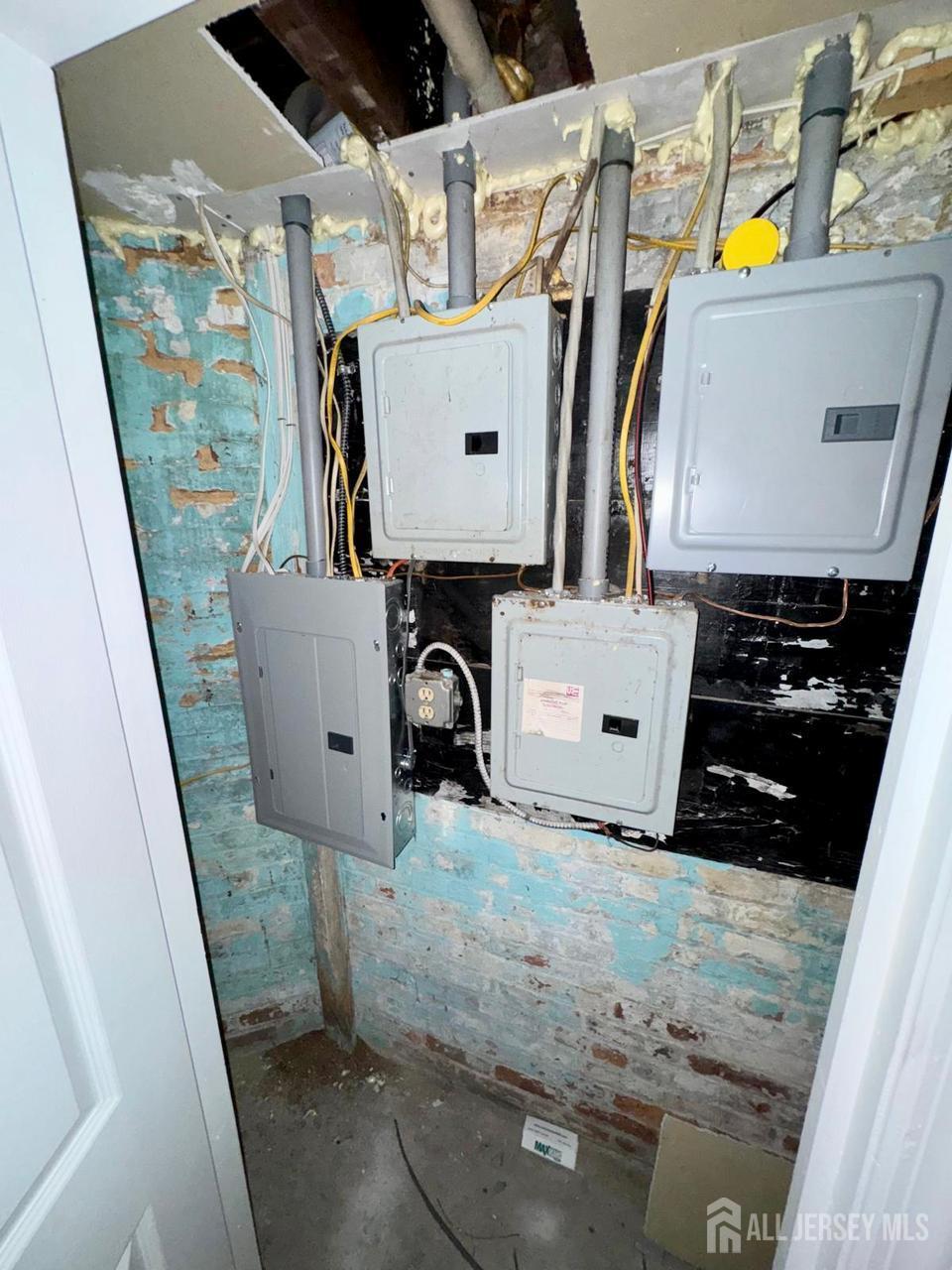 623-625 Sanford Avenue, Newark, NJ, 07106 image 35