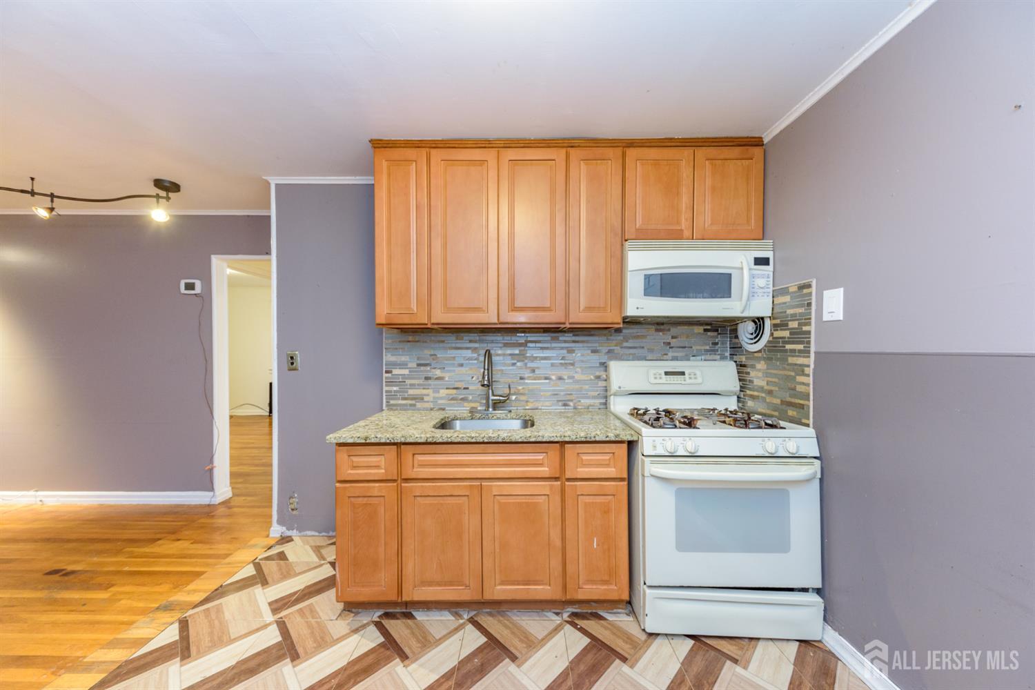 590 Chain O Hills Road, Colonia, NJ, 07067 image 9