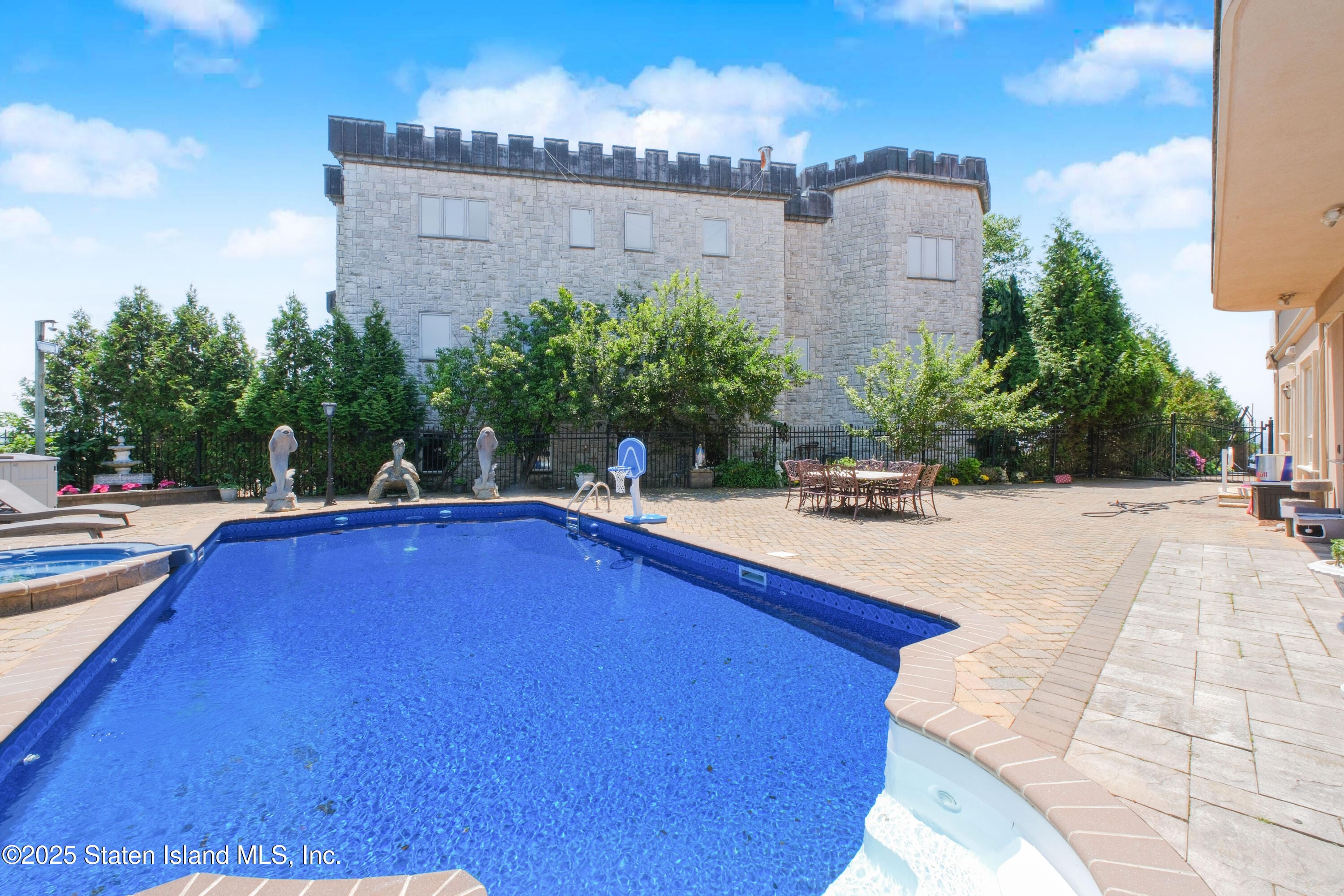 545 Arbutus Avenue, Staten Island, NY, 10312 image 57