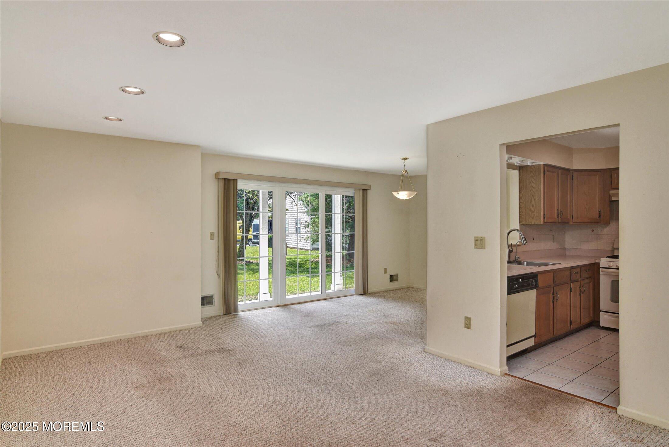 39 Poplar Place Image 3