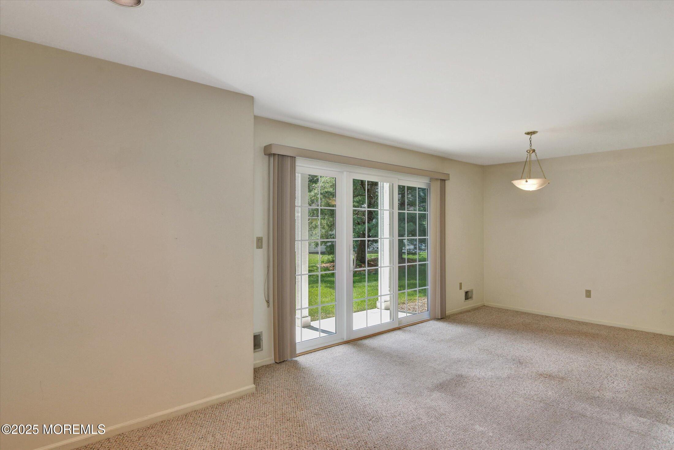 39 Poplar Place, Freehold, NJ, 07728 image 6