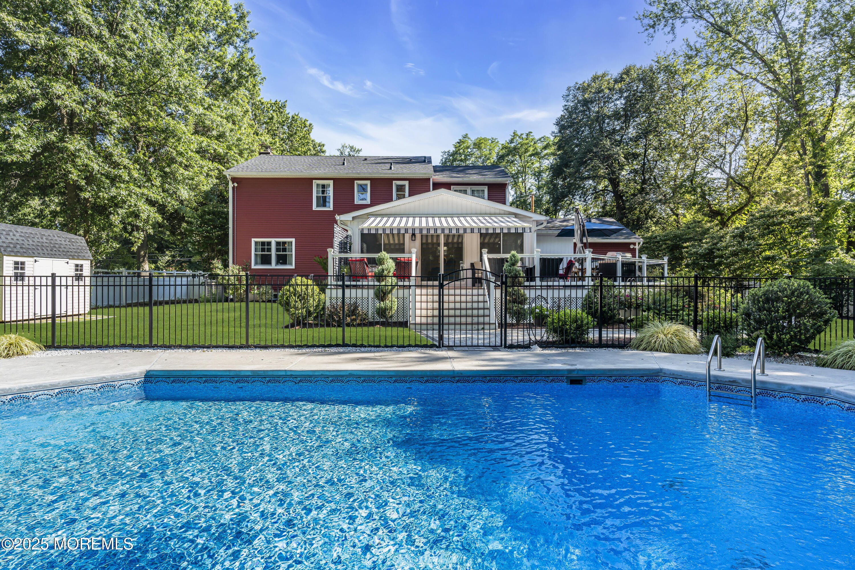 3 Hampton Drive Image 2