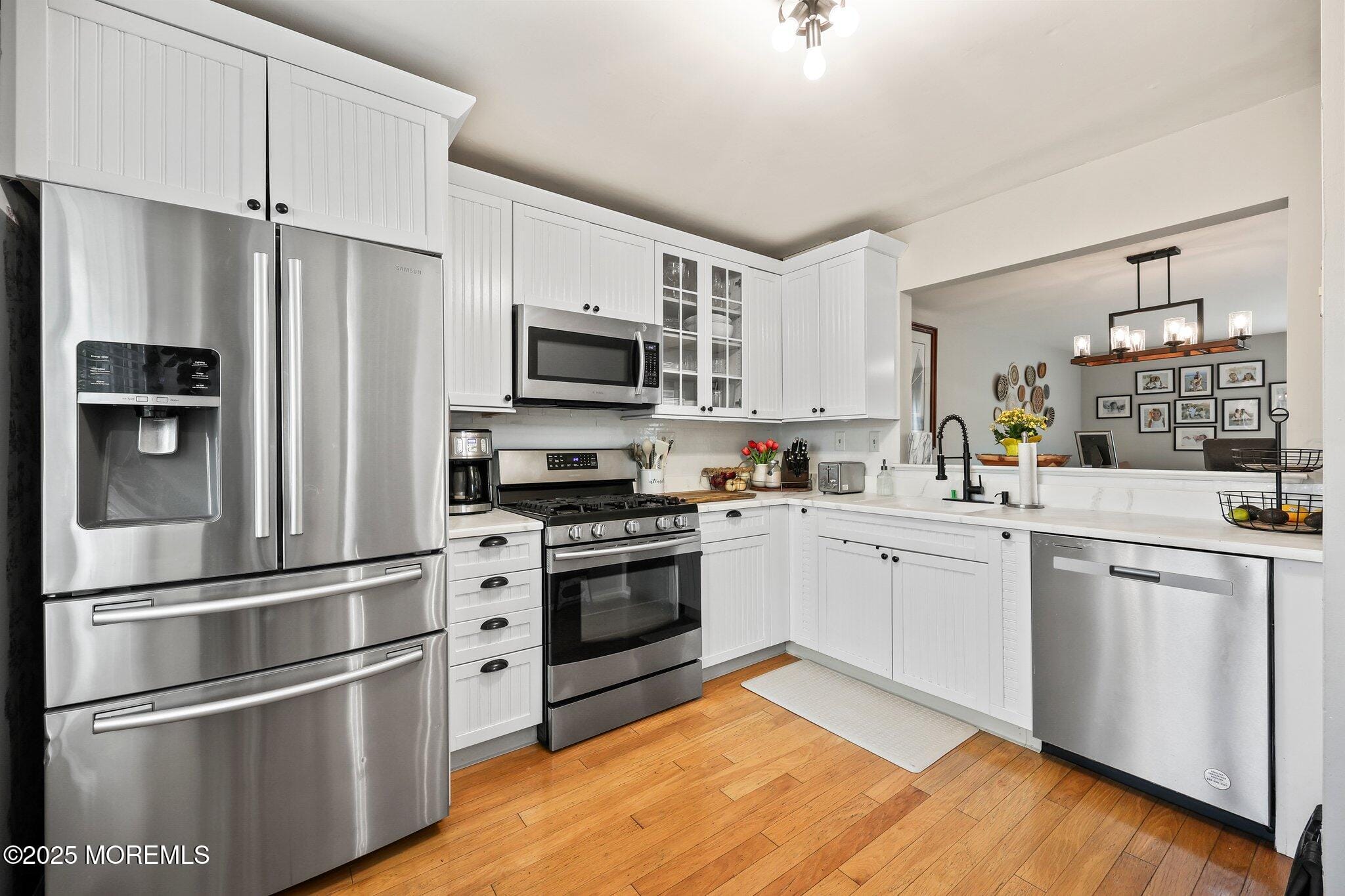 11 Alameda Court Image 3