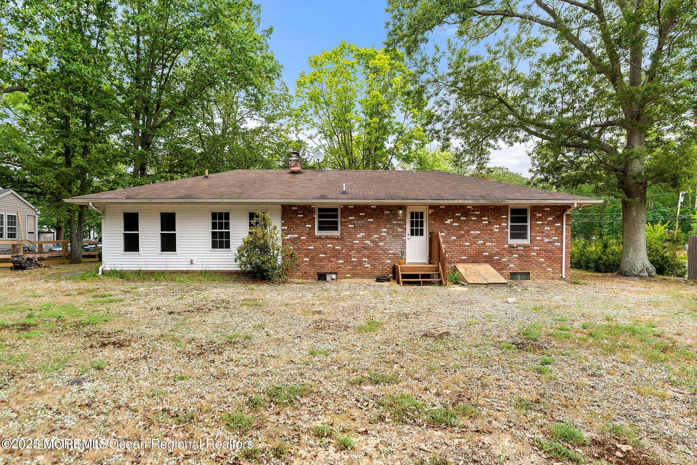 247 New Central Avenue Image 4