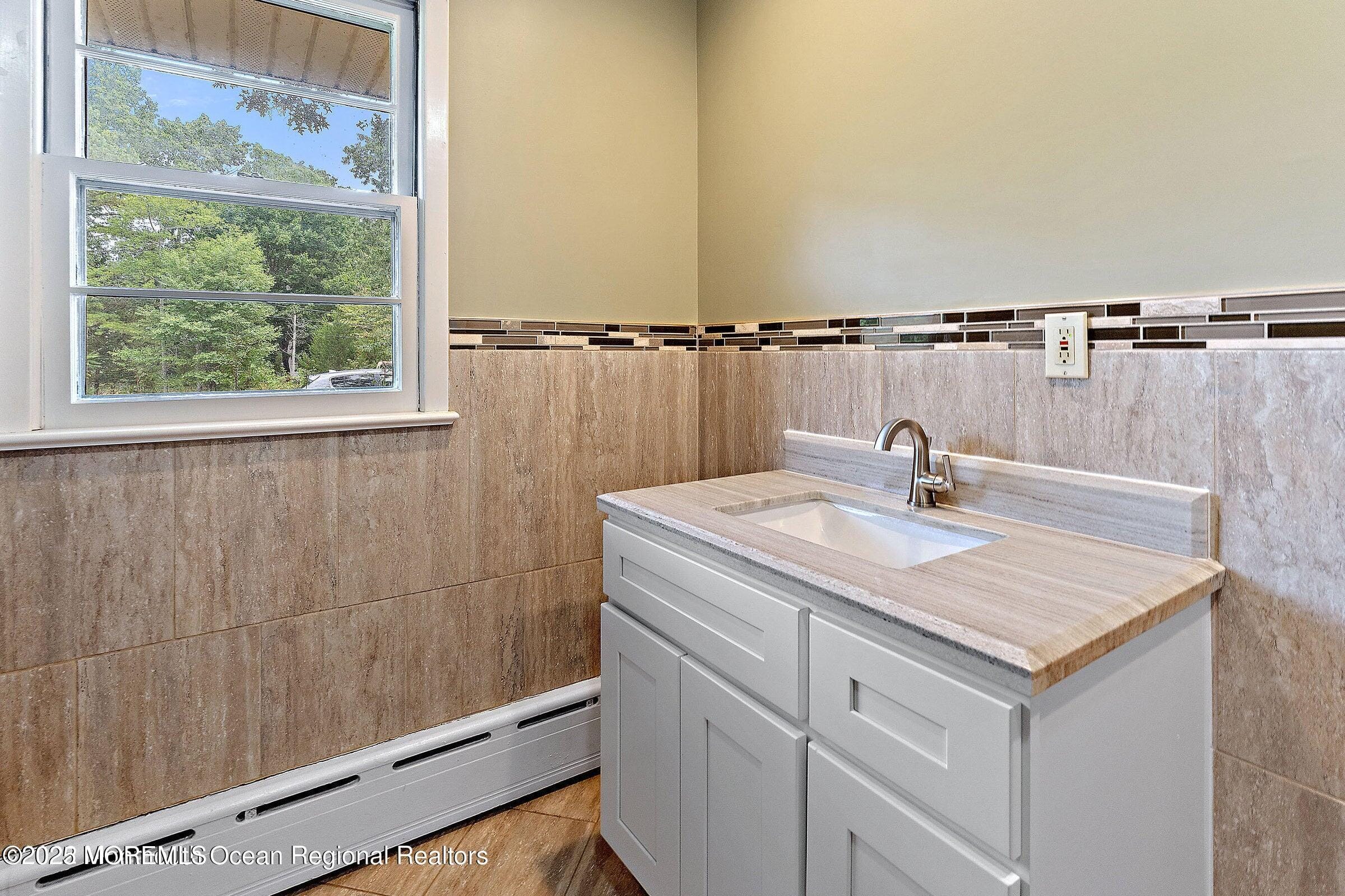 247 New Central Avenue, Jackson, NJ, 08527 image 17