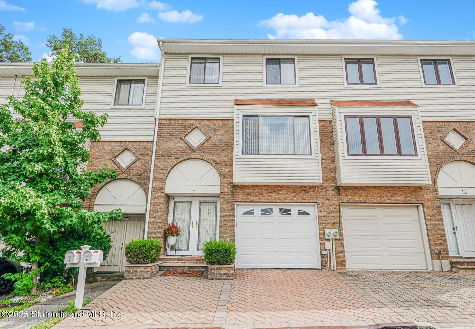 10 Ivy Court, Staten Island, NY, 10309