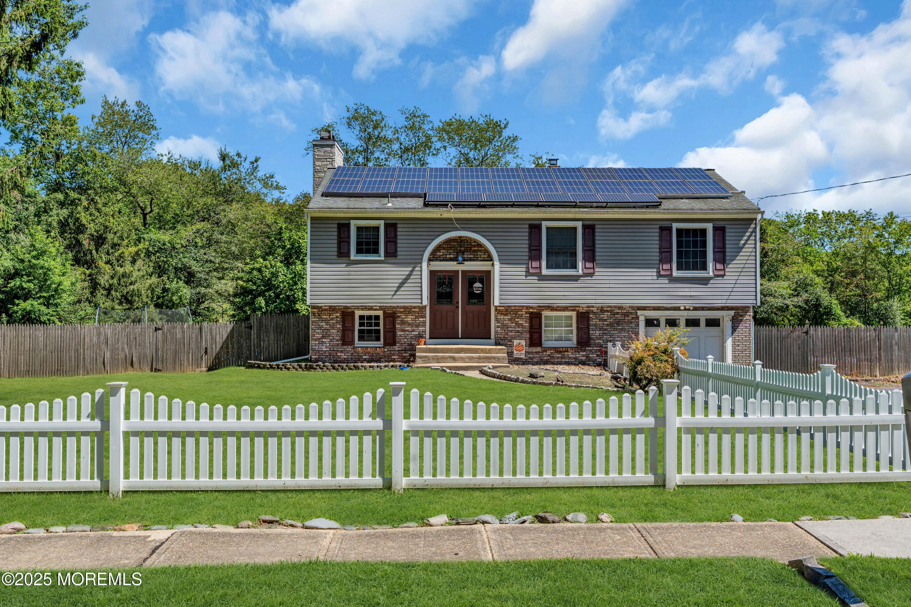 16 Bock Boulevard Image 2