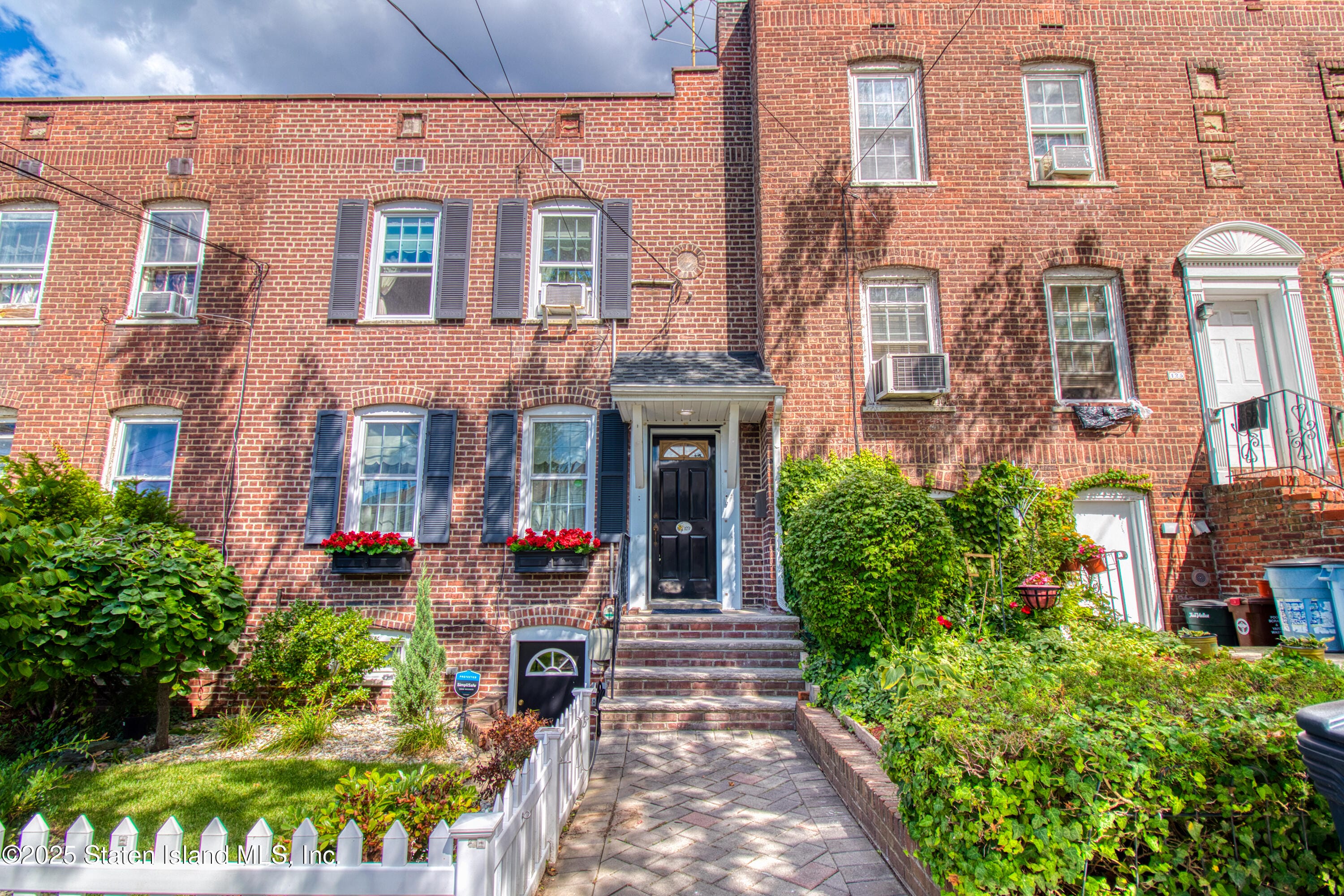 123 Pendleton Place, Staten Island, NY, 10301