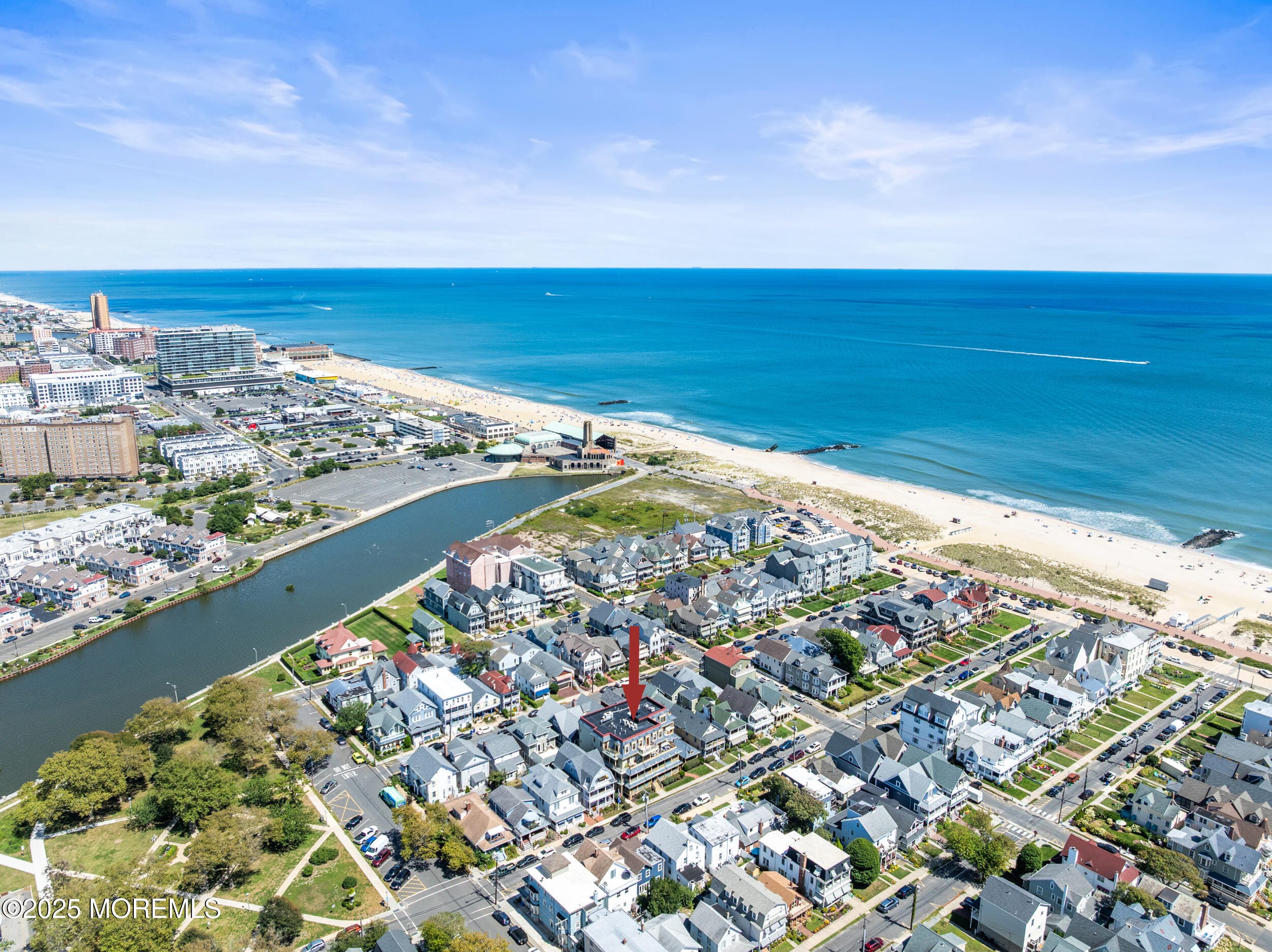 27 Surf Avenue 1B Image 4