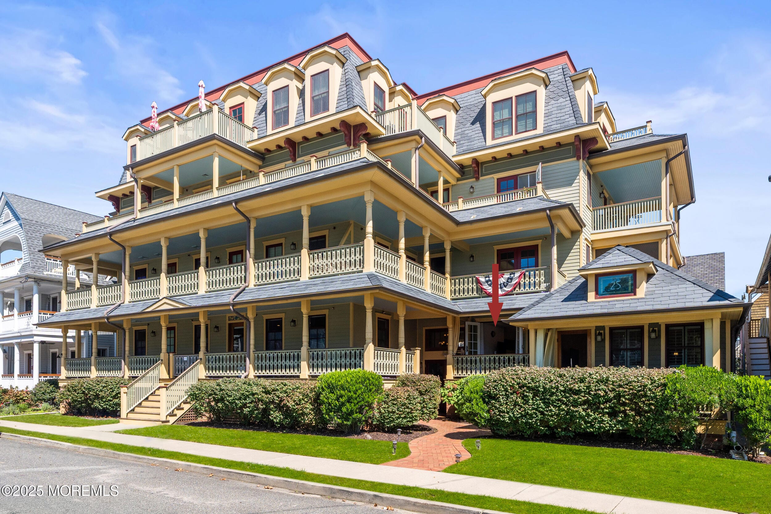 27 Surf Avenue 1B Image 3