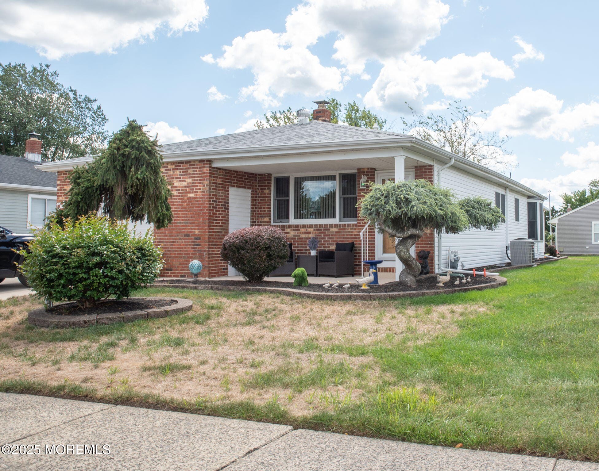 8 Vera Cruz Court, Toms River, NJ, 08757