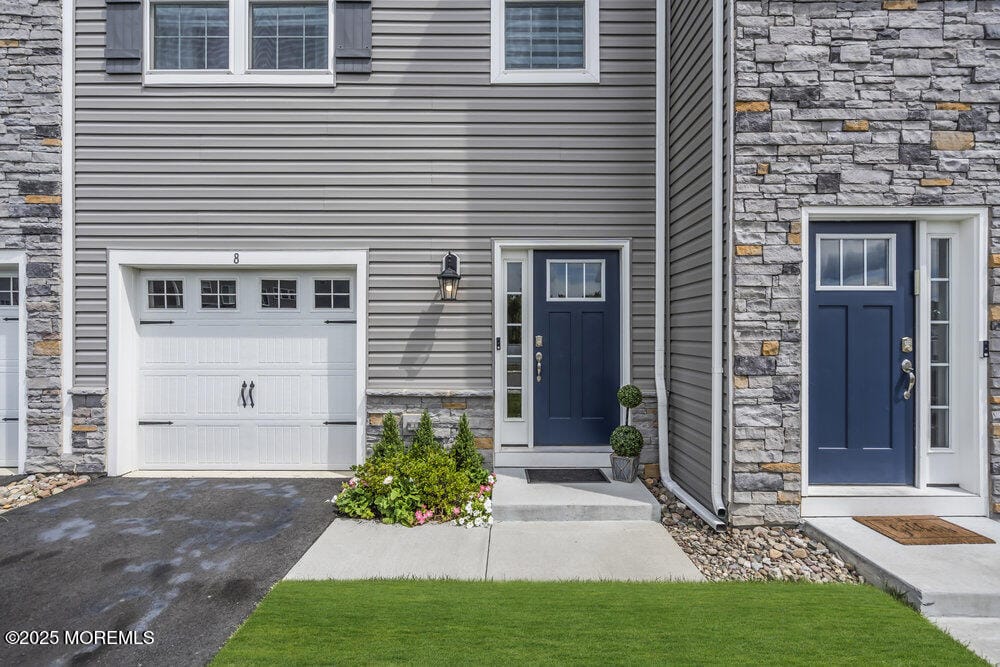 8 Avalon Lane Image 2