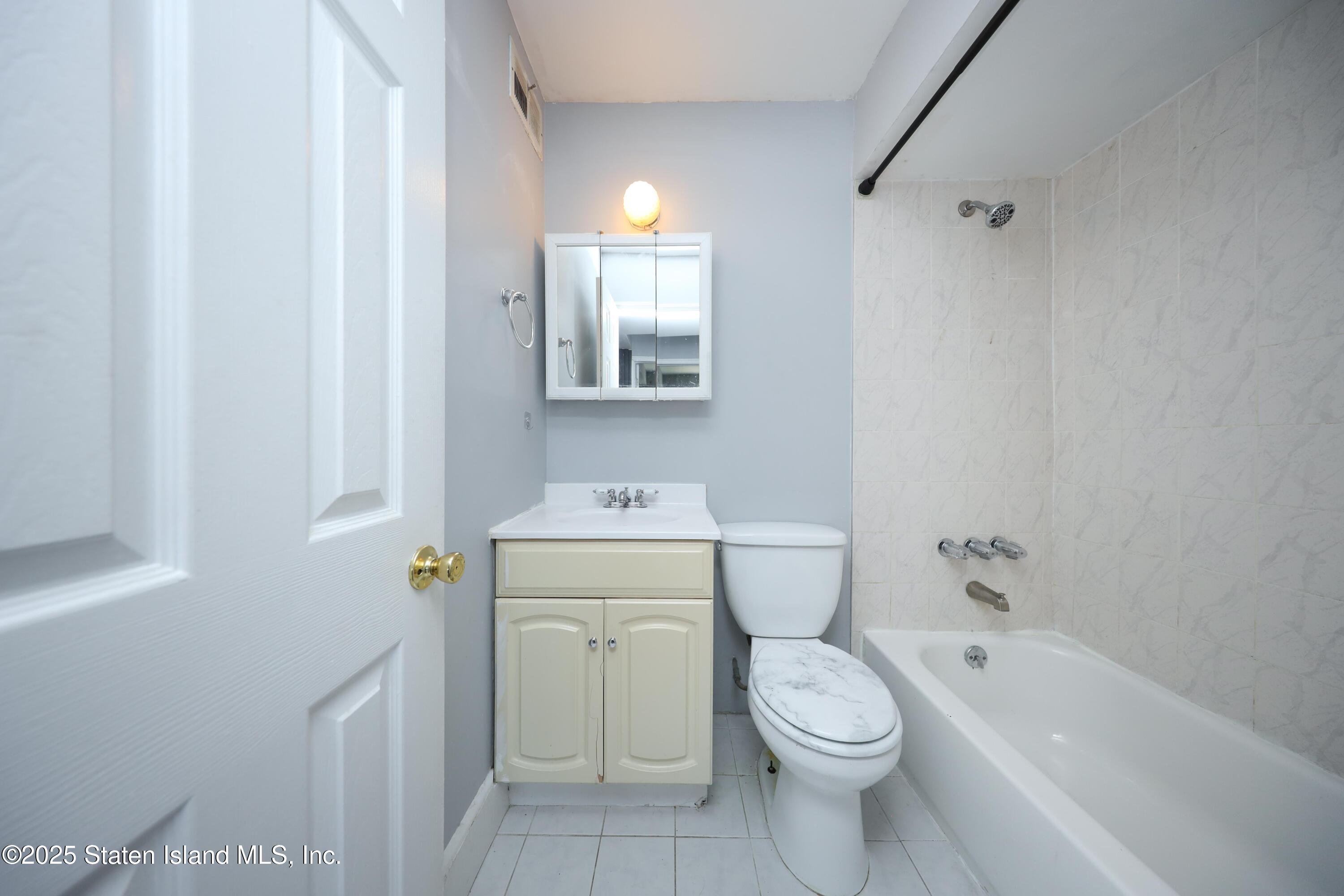 24 Nadal Place, Staten Island, NY, 10314 image 25