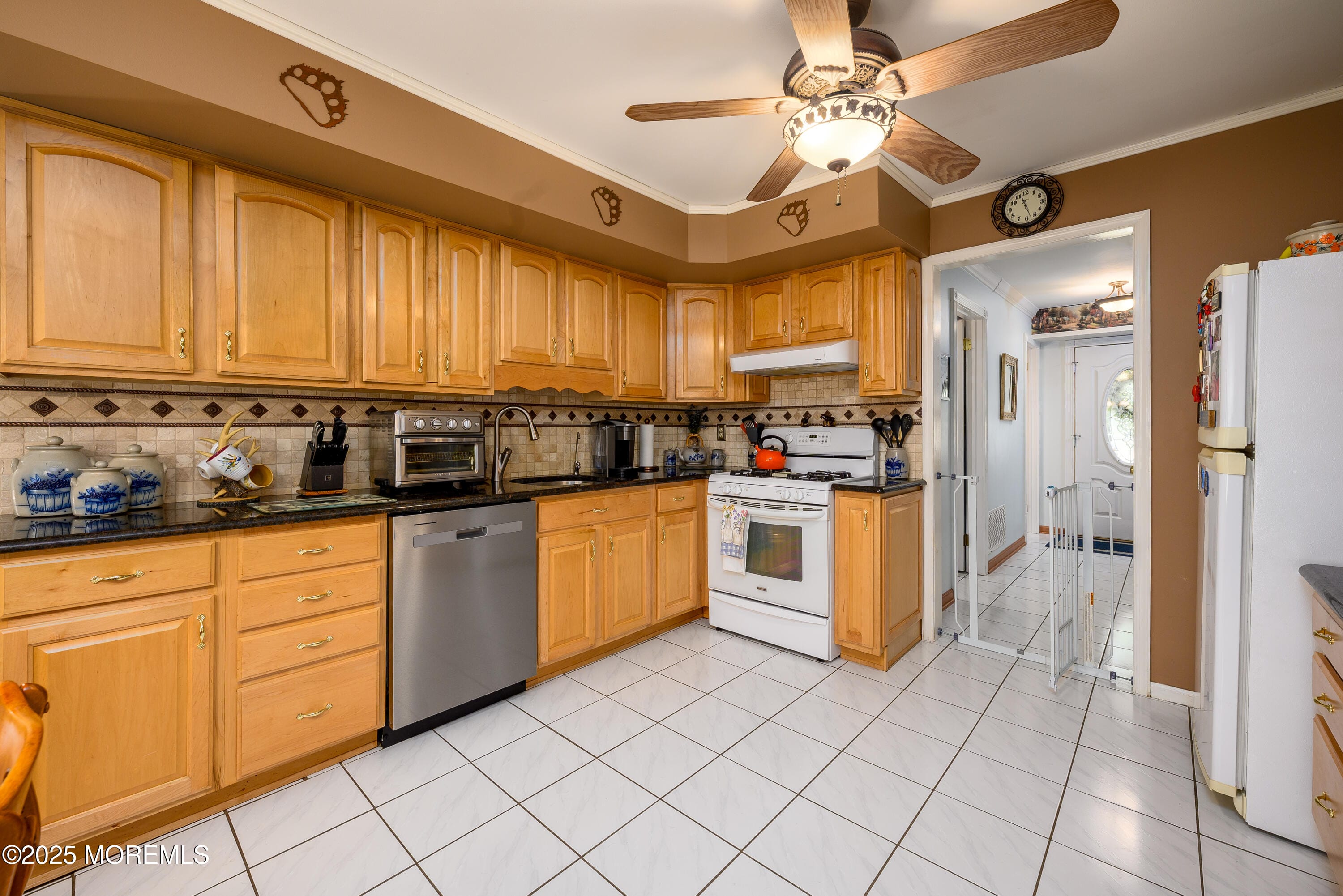 26 Sweetbriar Trail, Howell, NJ, 07731 image 9