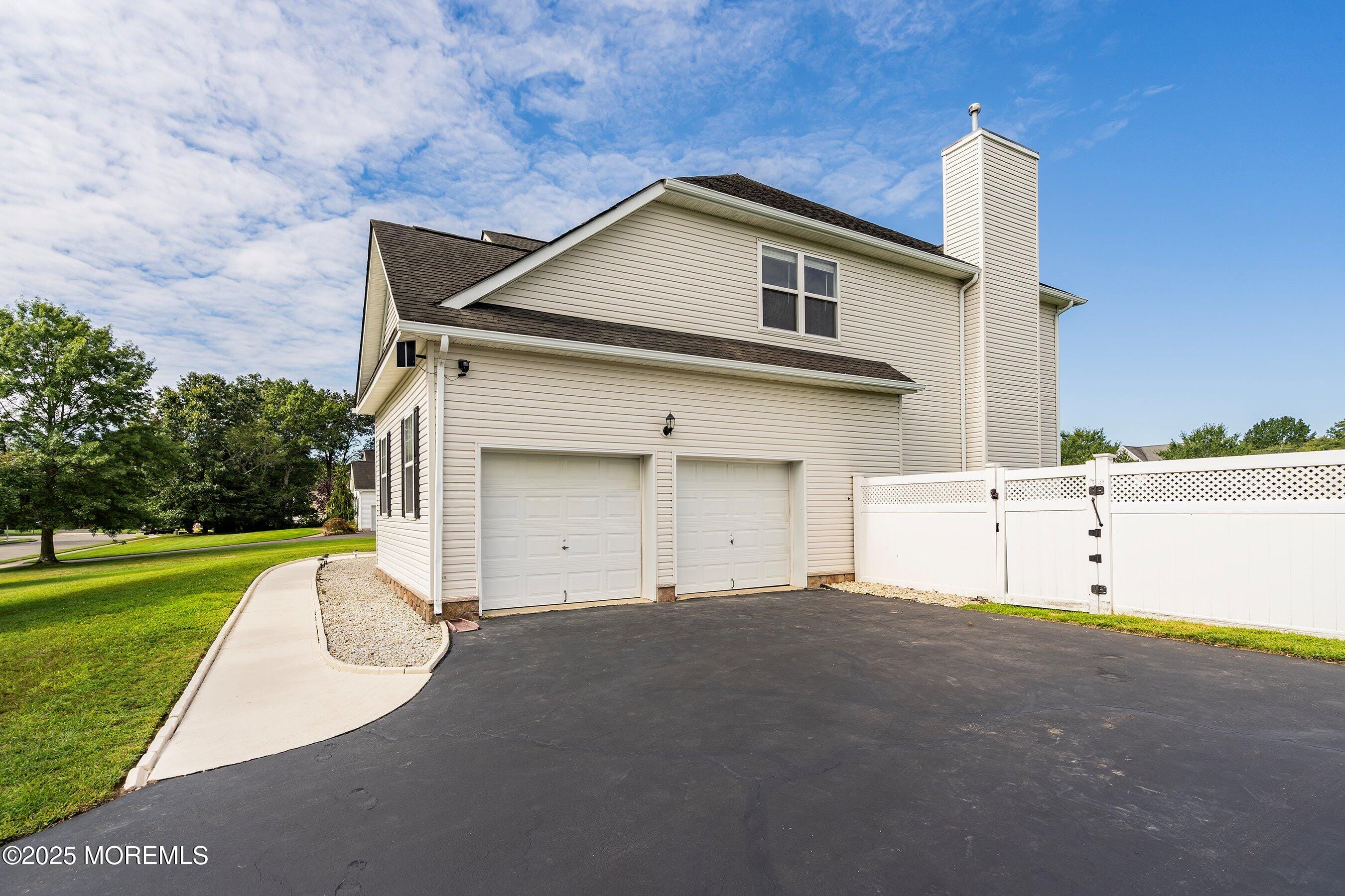 10 Etty Court Image 3