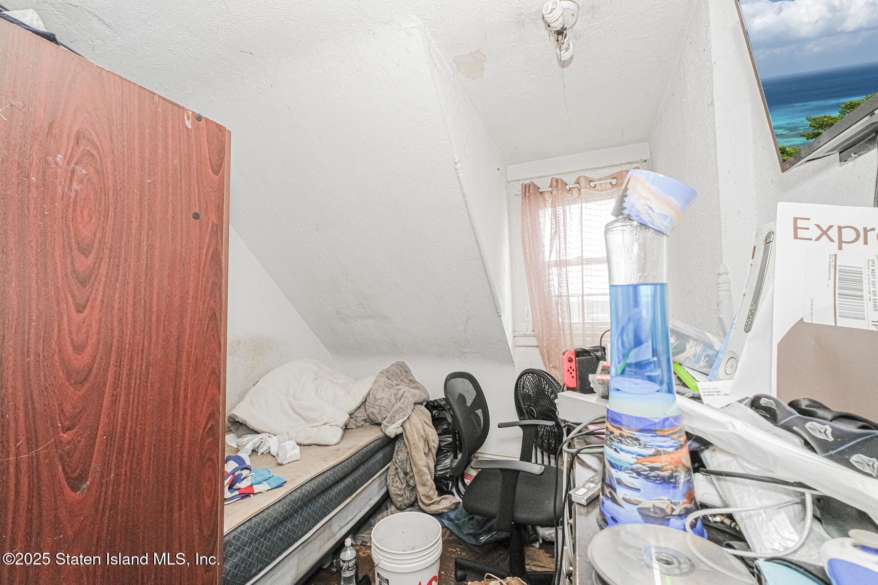 69-32 Burchell Avenue, Queens, NY, 11692 image 26