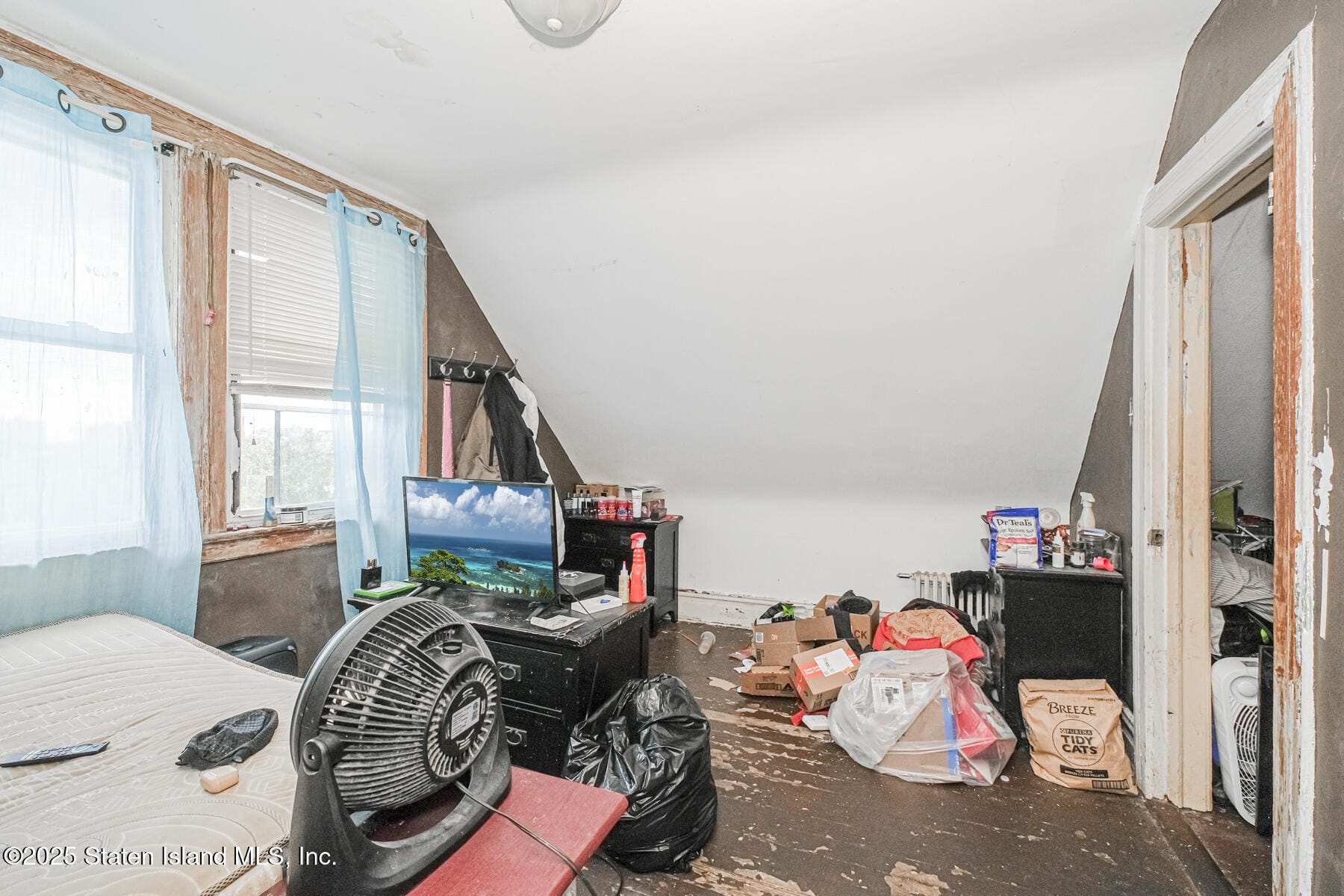 69-32 Burchell Avenue, Queens, NY, 11692 image 25