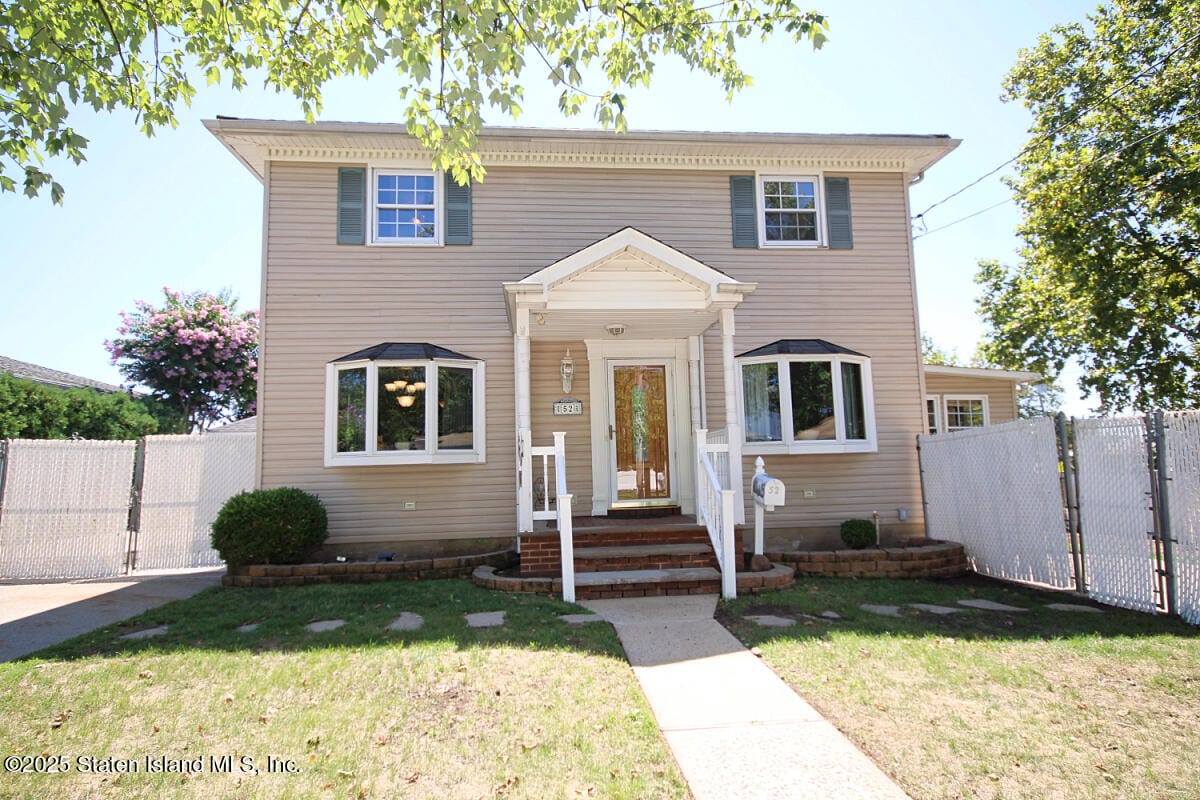 52 Rankin Street, Staten Island, NY, 10312