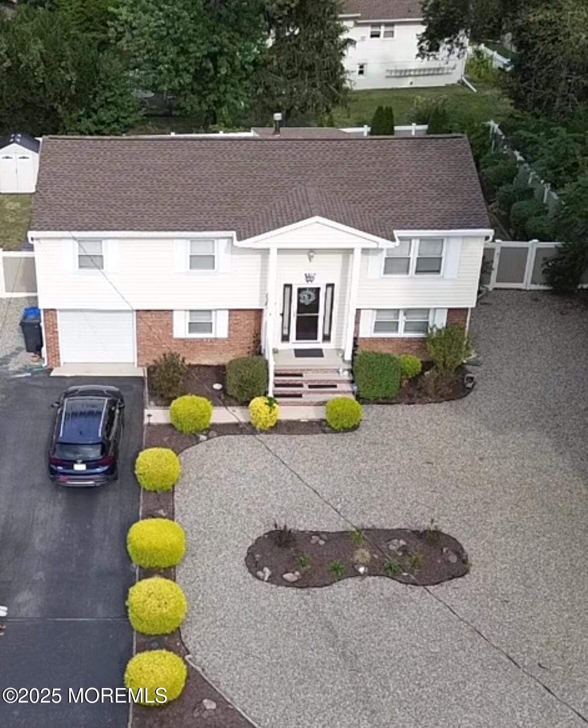 543 Clifton Avenue Image 3