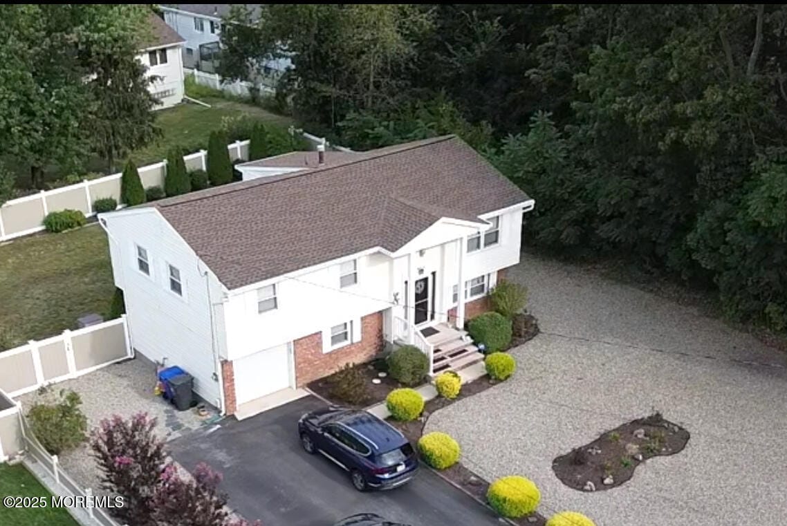 543 Clifton Avenue Image 4