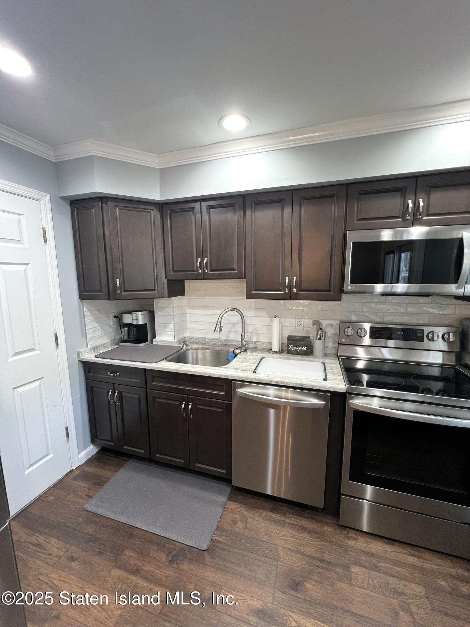 392 Jefferson Avenue, Staten Island, NY, 10306 image 10