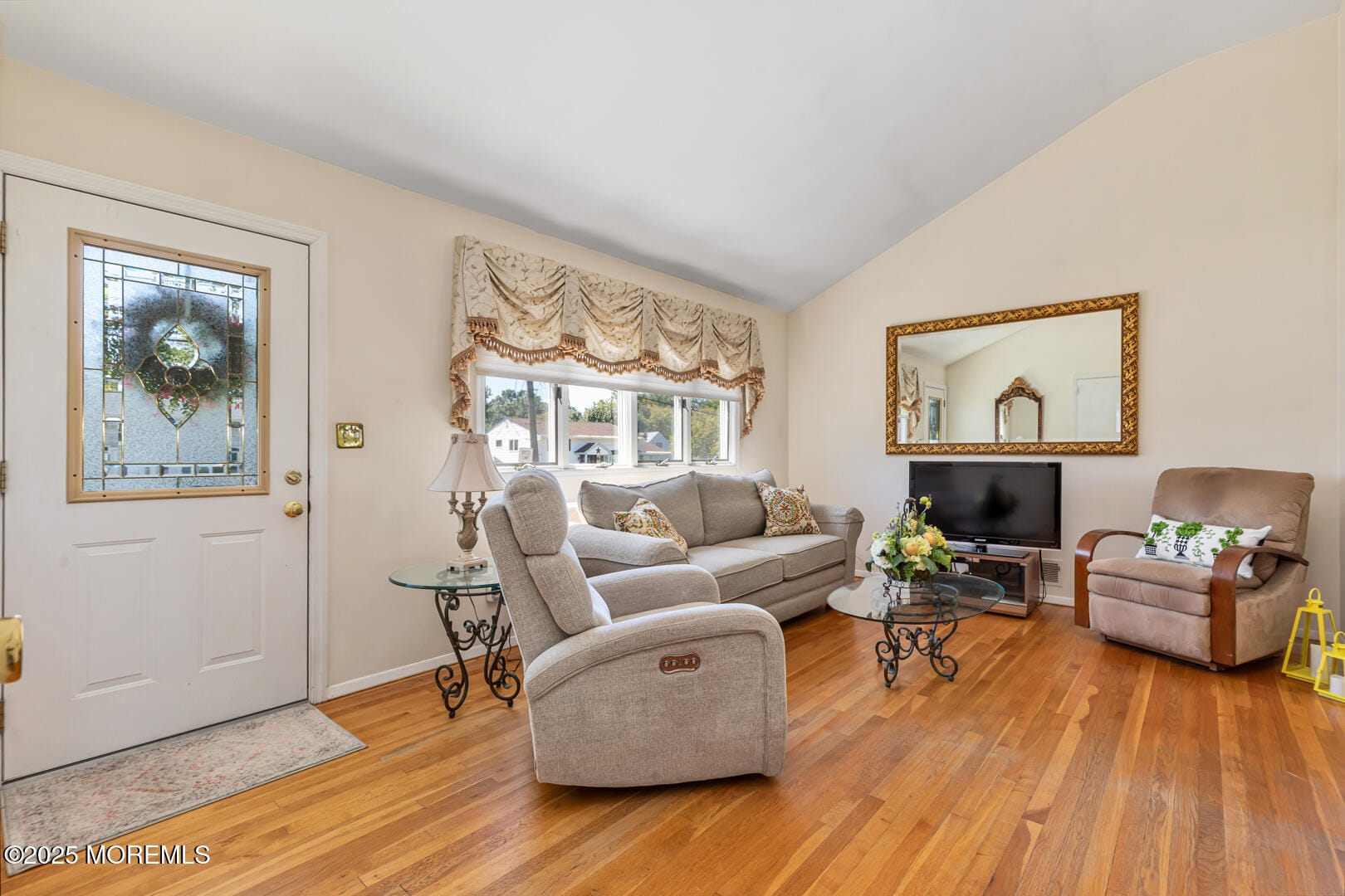 37 Irwin Place Image 2