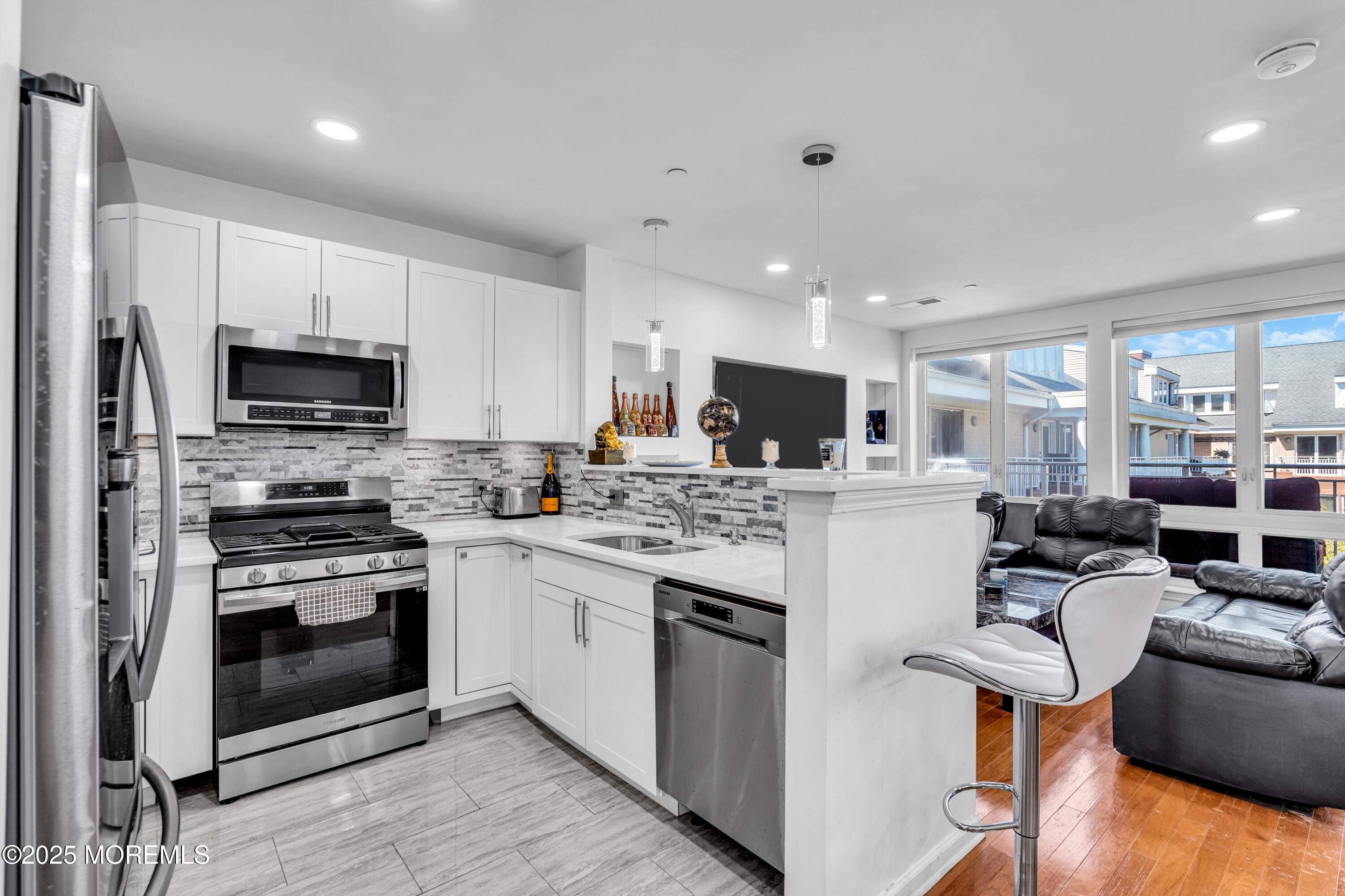 368 Rector Street 512 Image 5