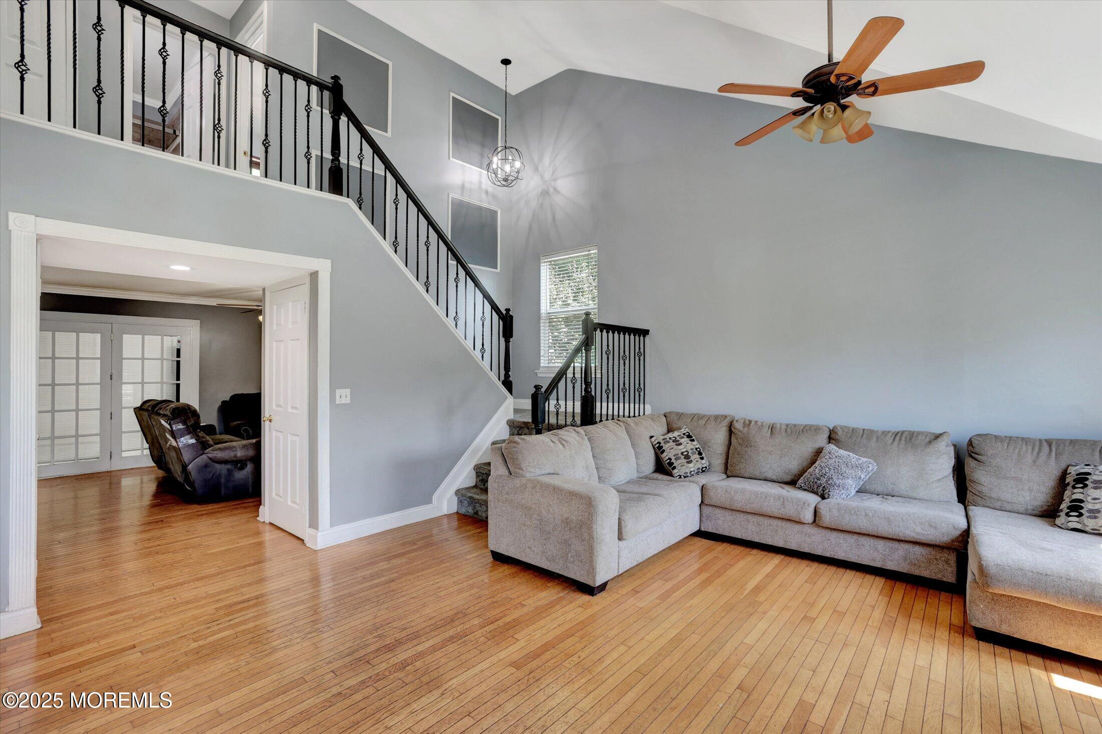 8 Shadow Ridge Court Image 4