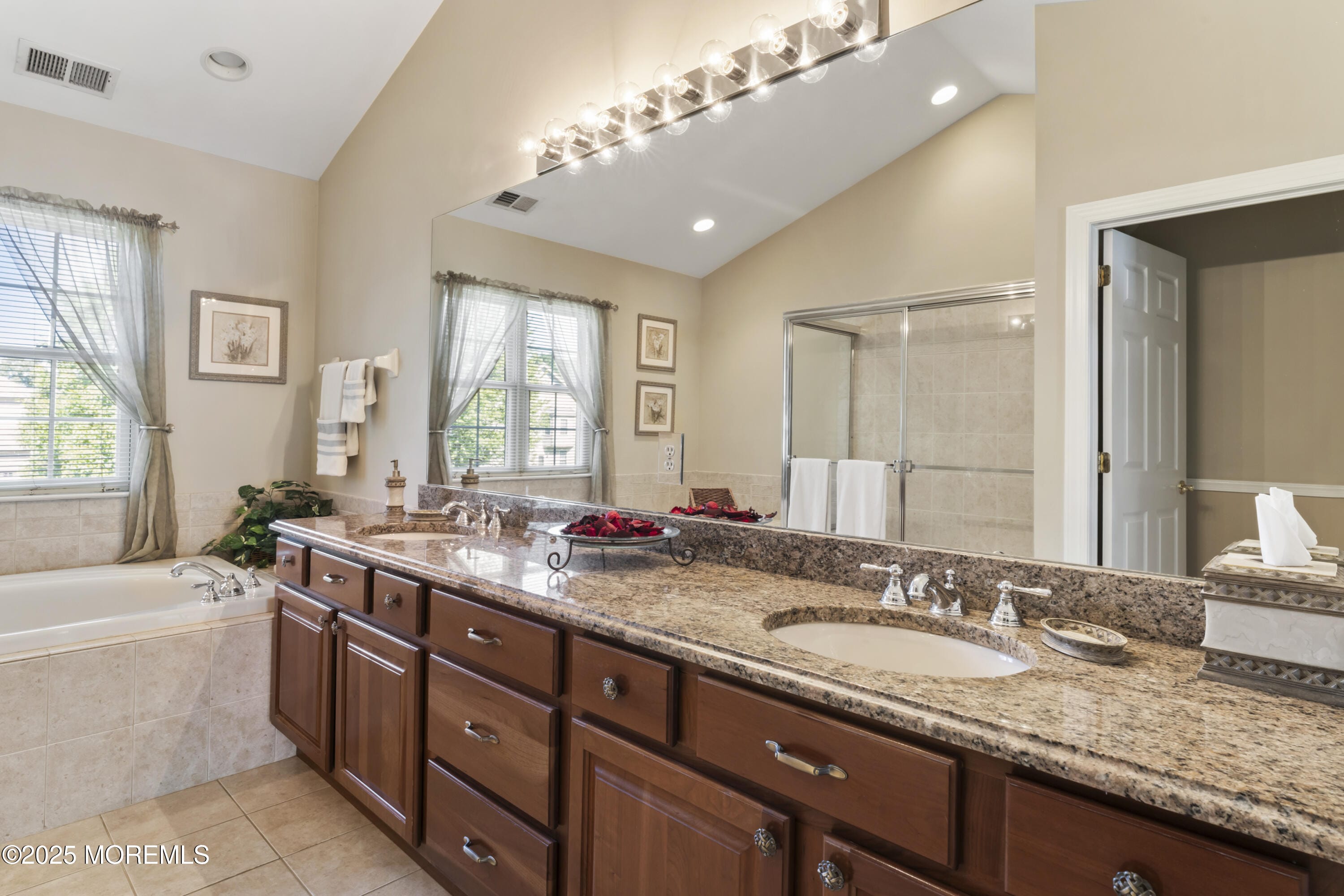 31 Taylors Run, Tinton Falls, NJ, 07712 image 28