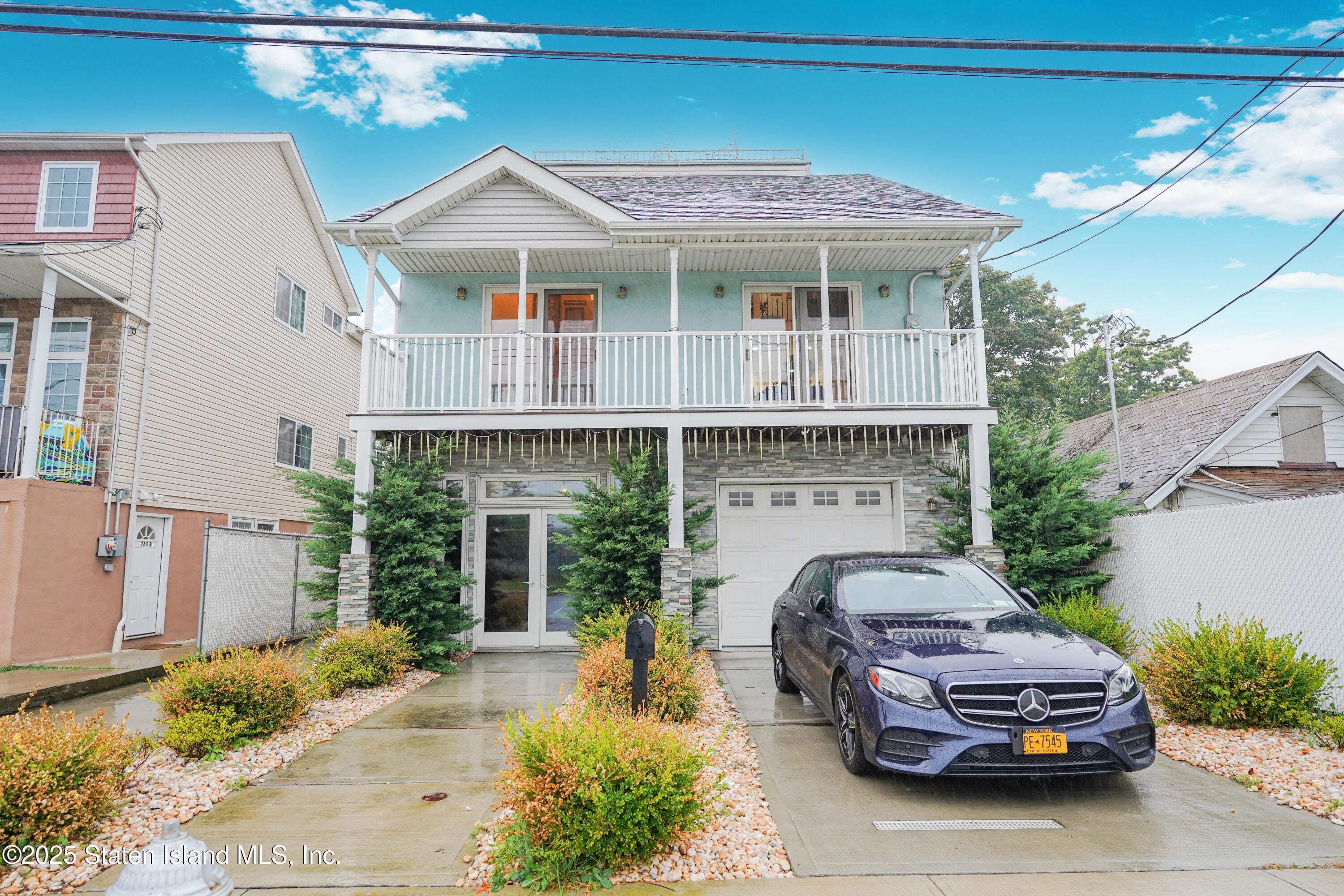 762 Seaview Avenue, Staten Island, NY, 10305