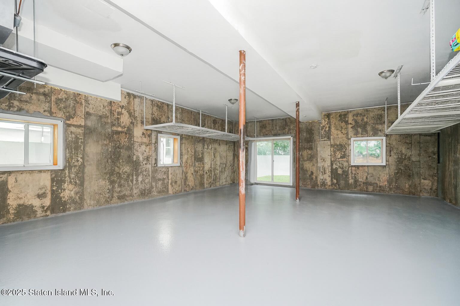 762 Seaview Avenue Image 5