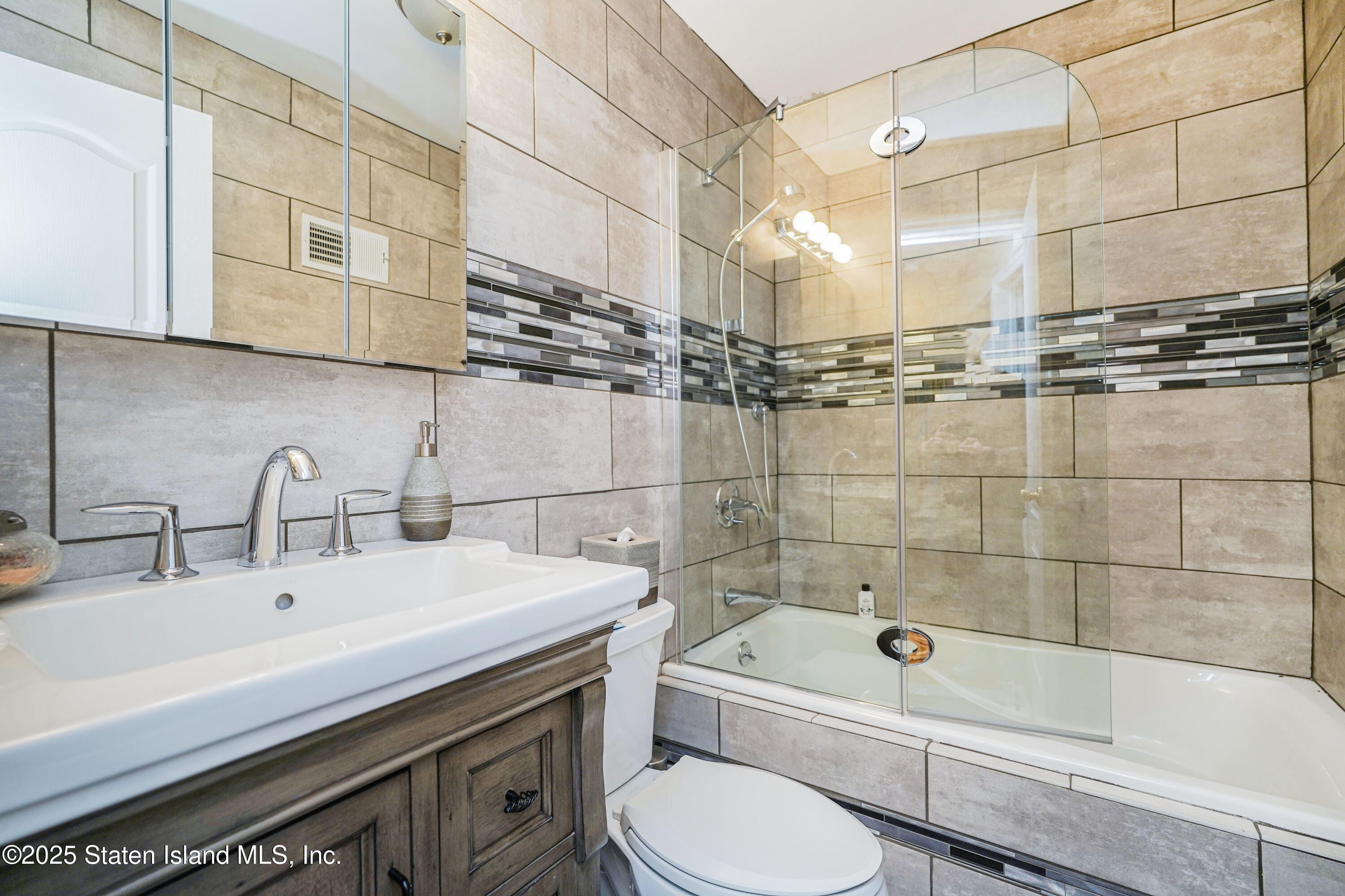 762 Seaview Avenue, Staten Island, NY, 10305 image 19
