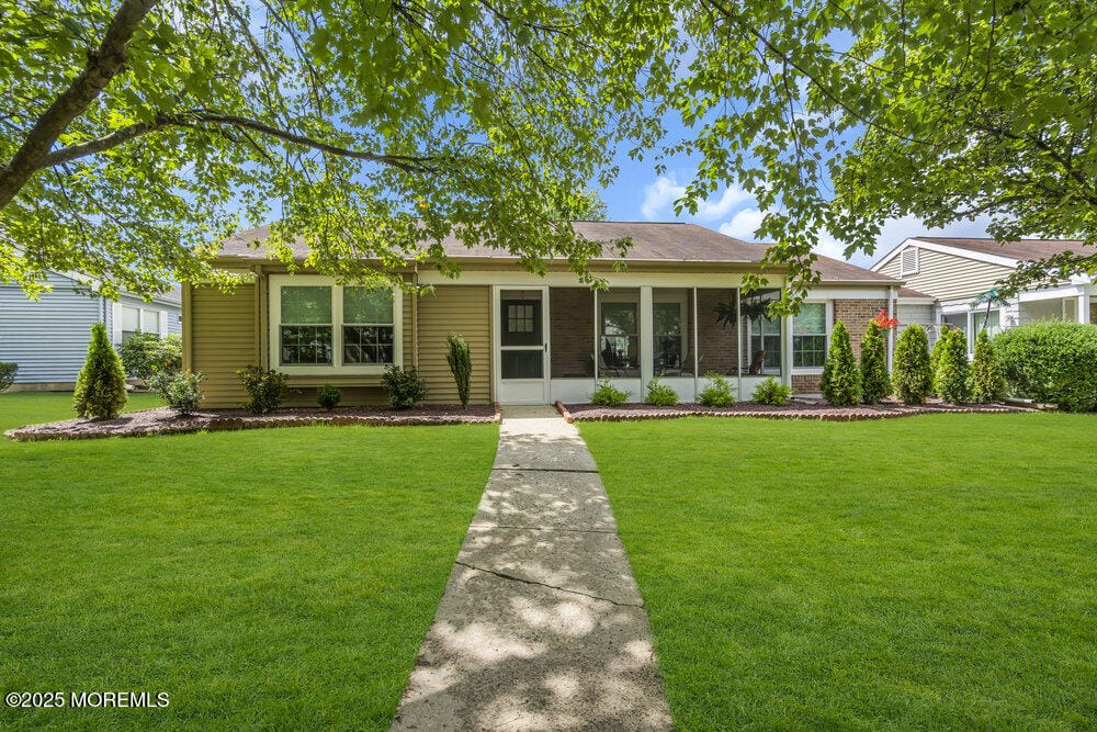 948A Liverpool Circle, Manchester, NJ, 08759
