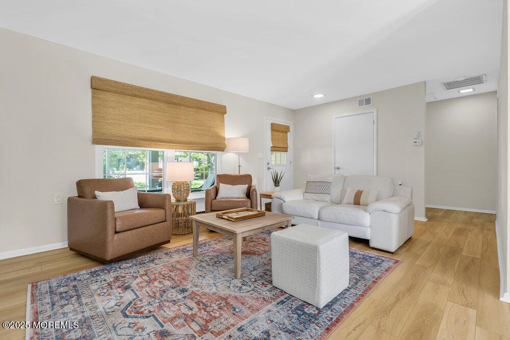 948A Liverpool Circle Image 4