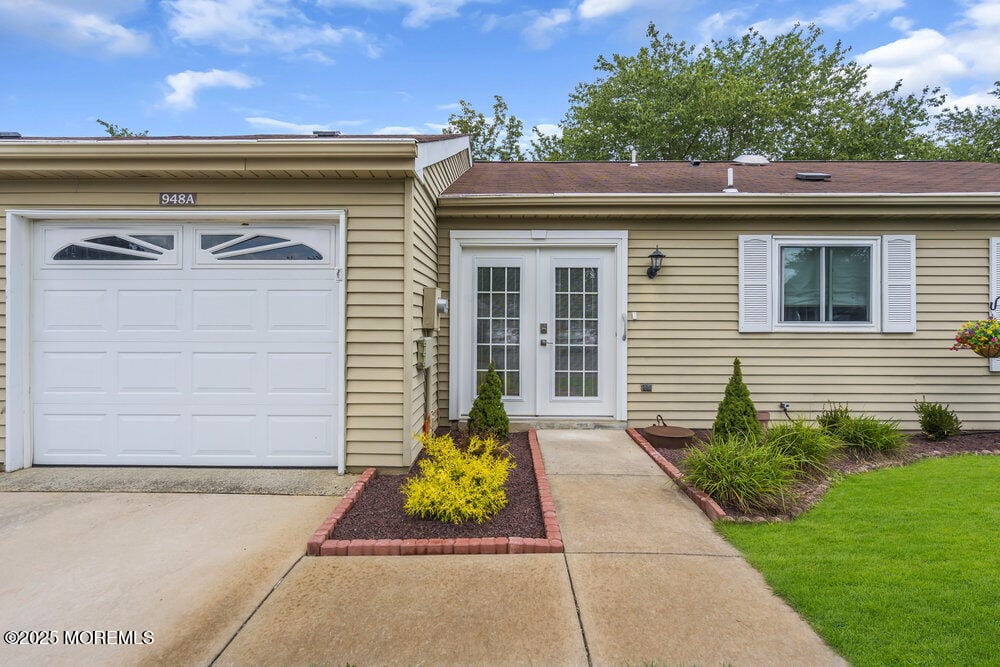 948A Liverpool Circle, Manchester, NJ, 08759 image 25