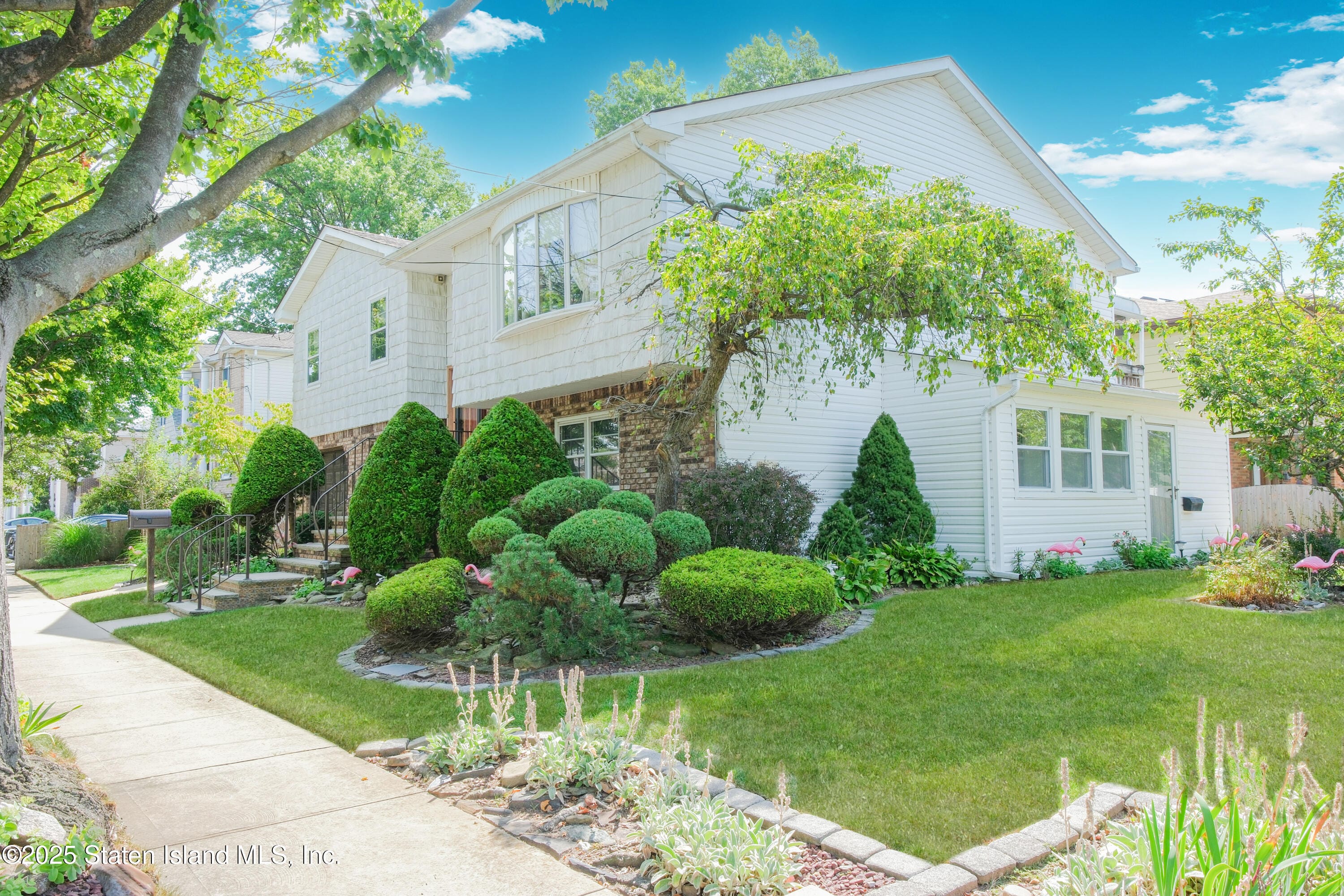 50 Reading Avenue Image 3